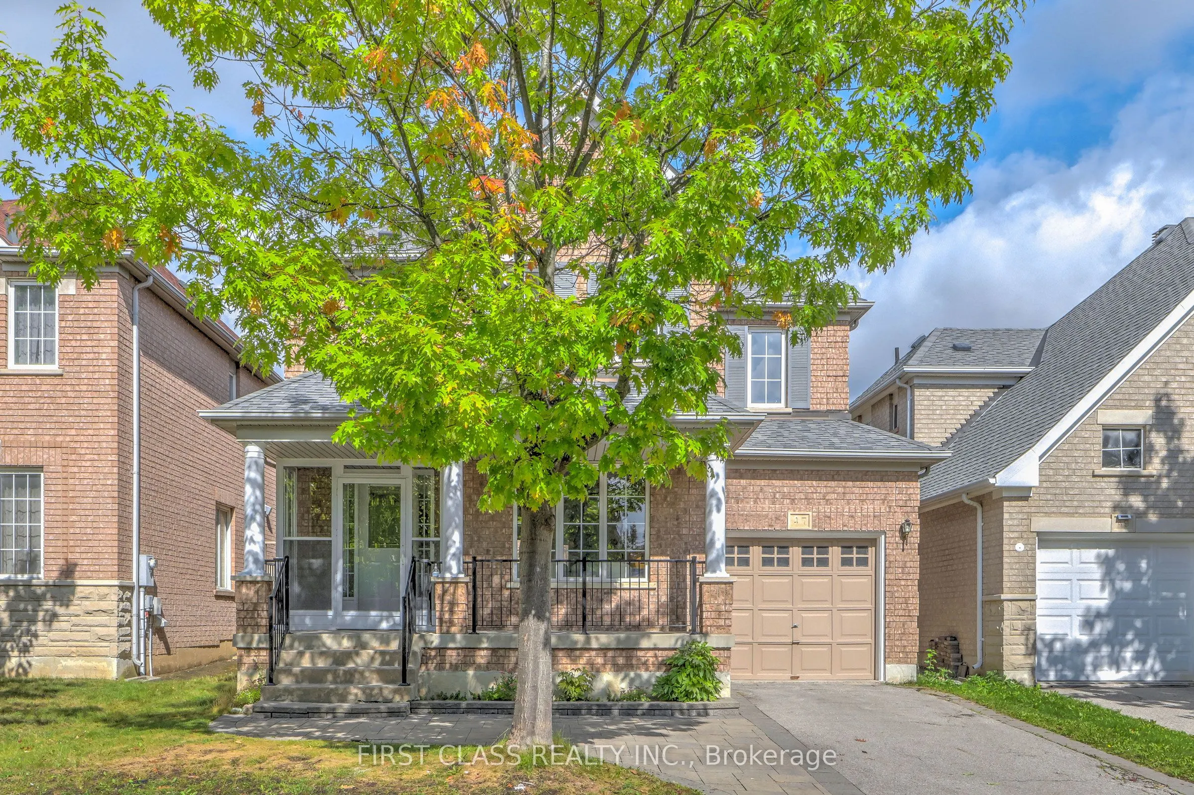 47 Lauraview Crescent