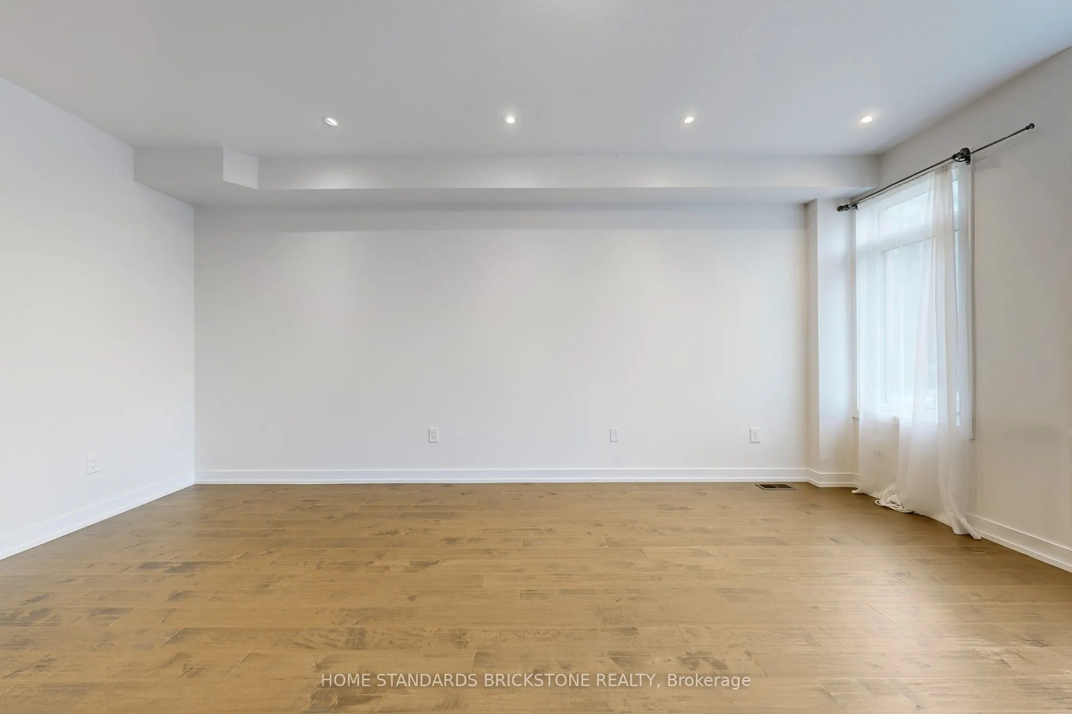 215 Salterton Circle