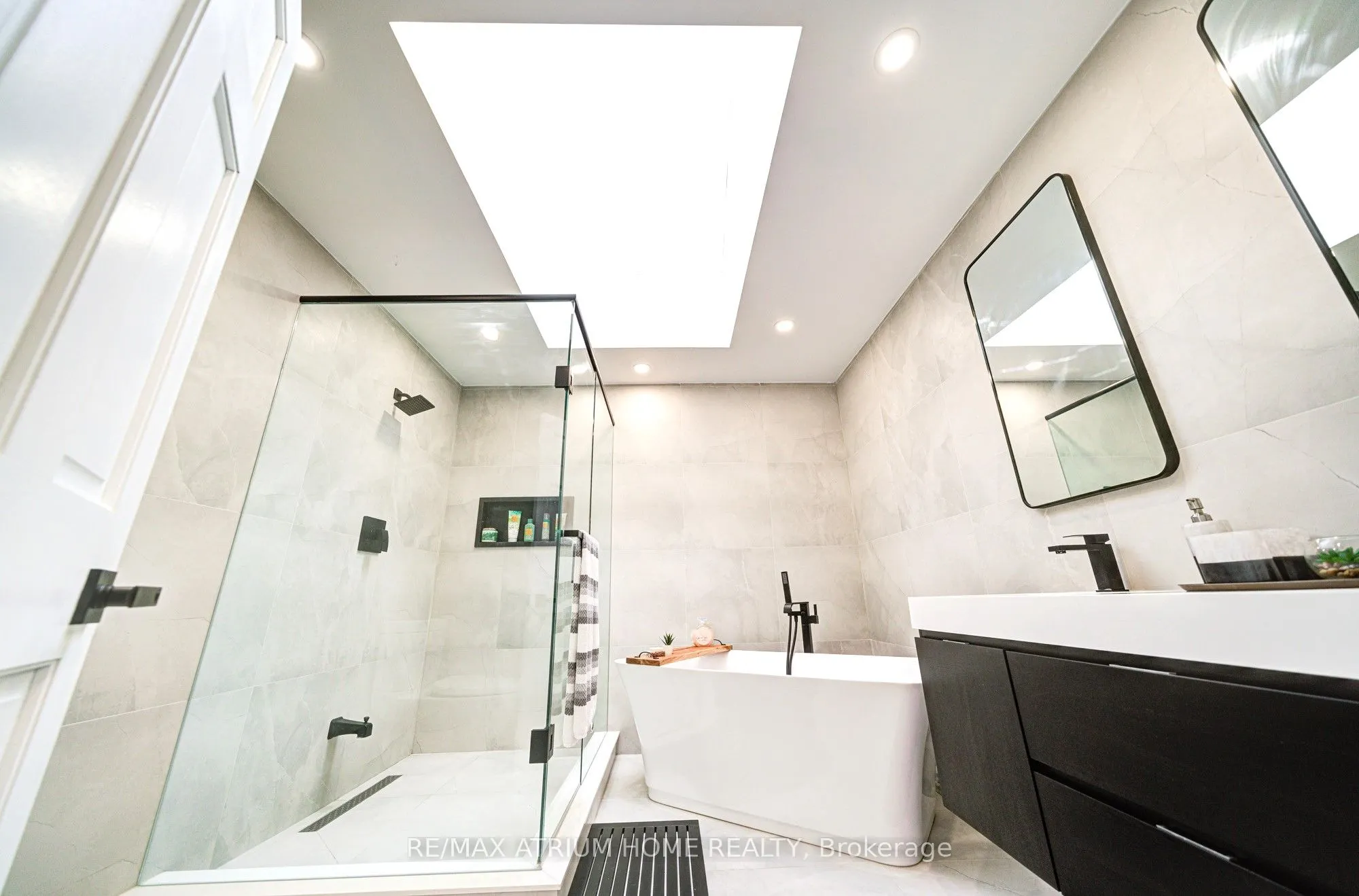 1 Foxlair Court