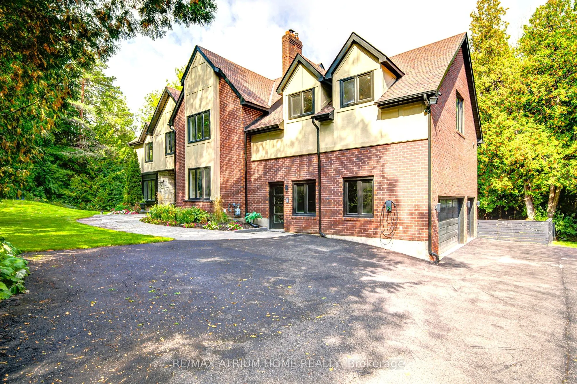 1 Foxlair Court