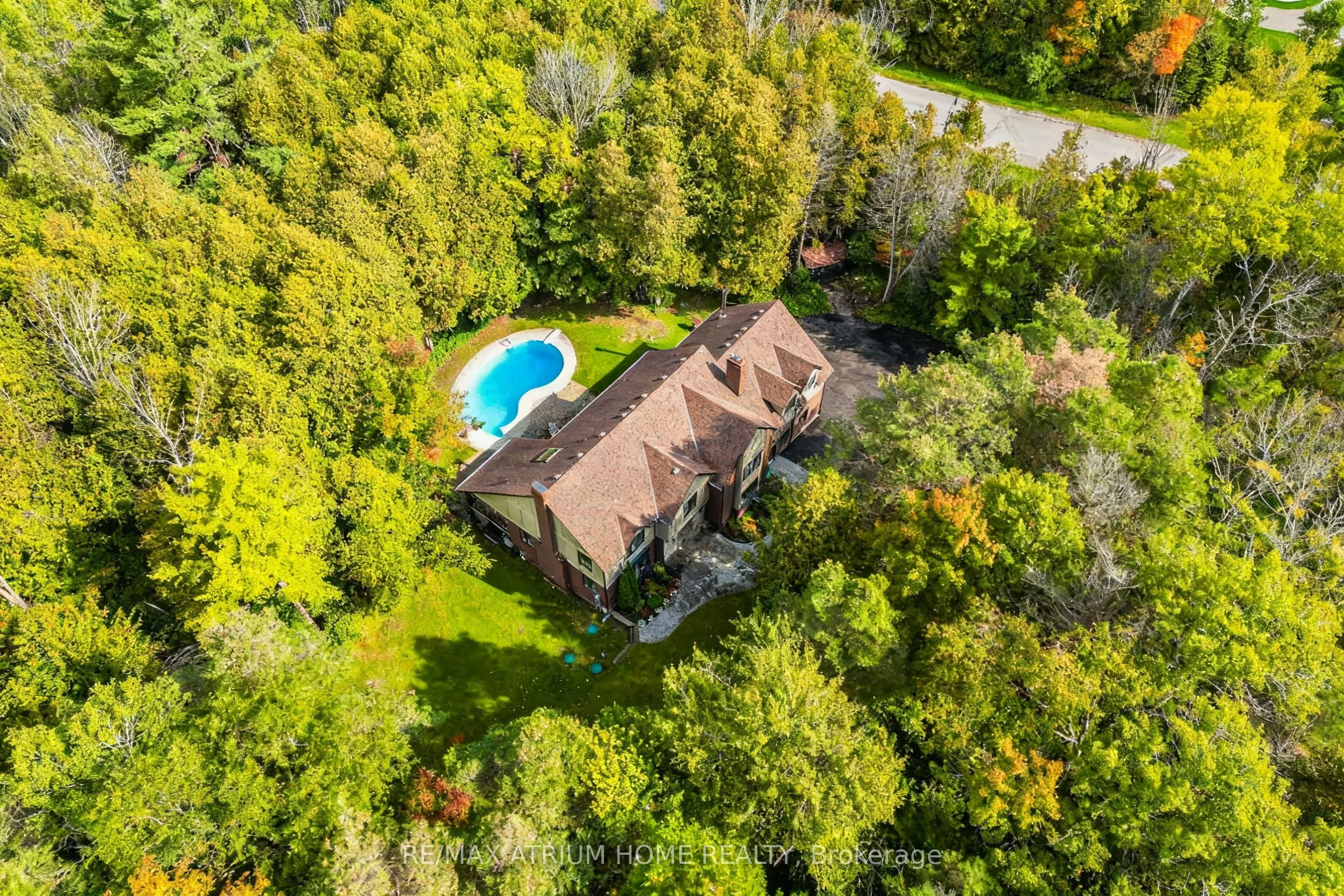 1 Foxlair Court