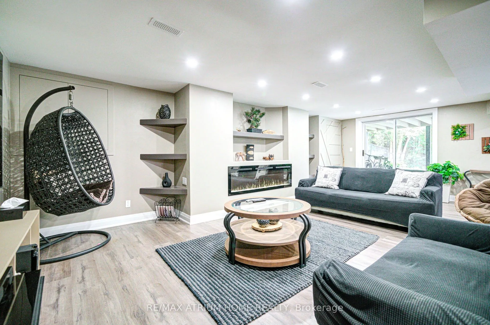 1 Foxlair Court