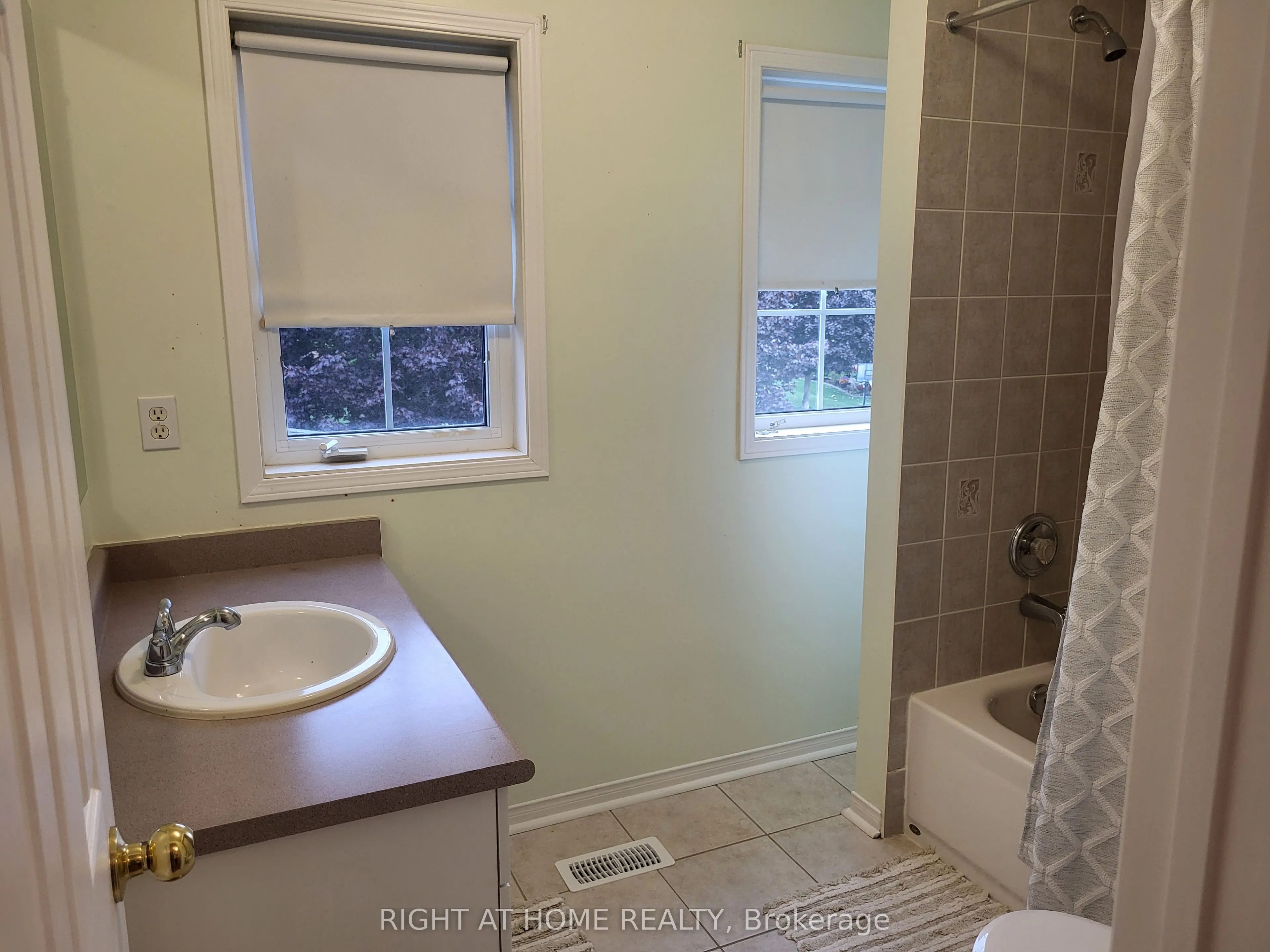 1964 Emerald Court