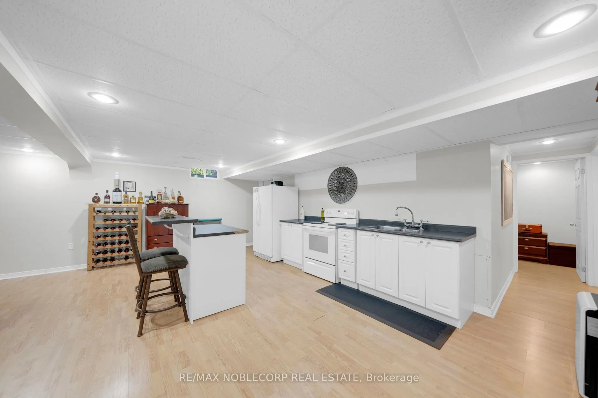 14 Willard Hunt Court