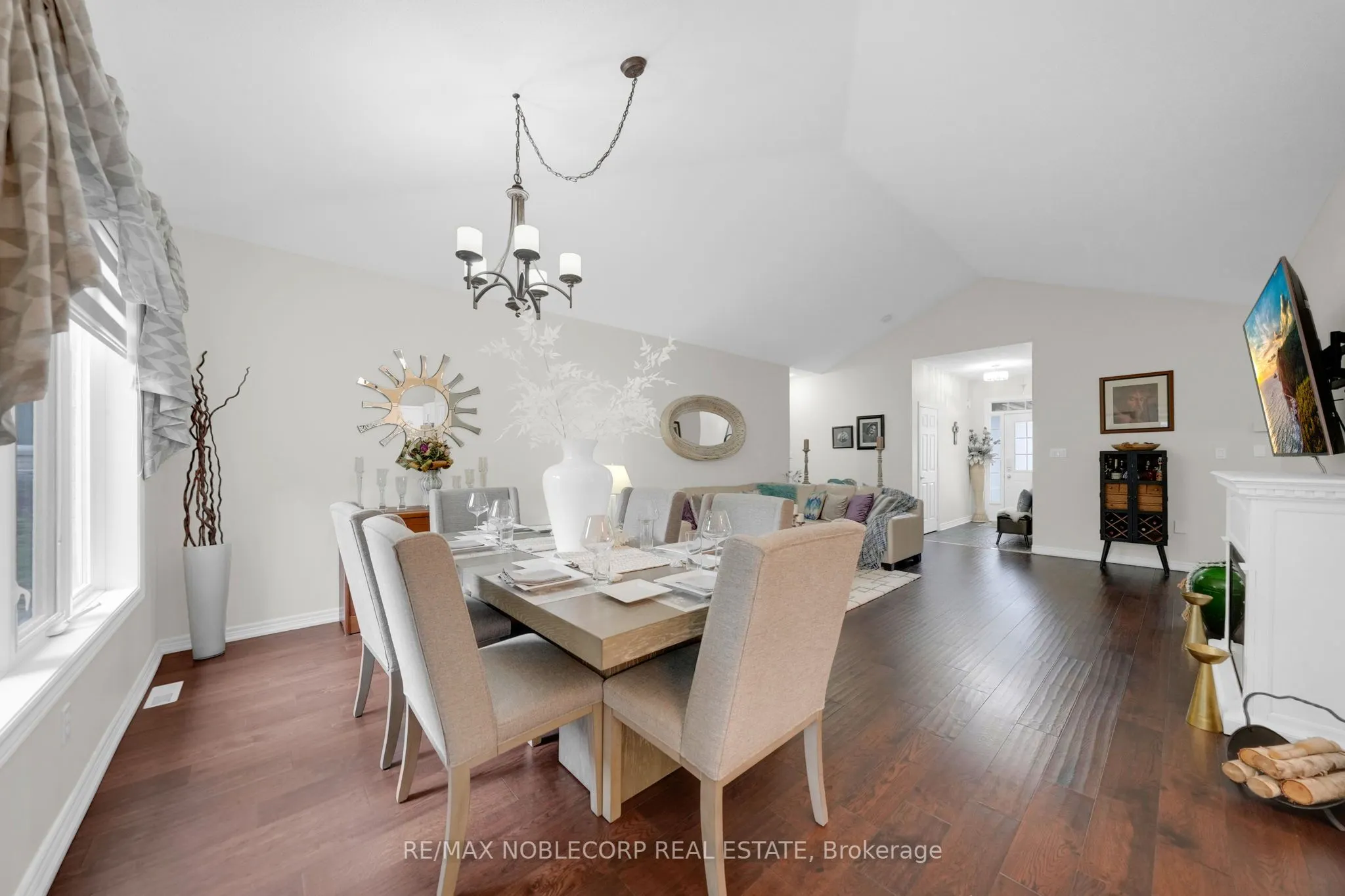14 Willard Hunt Court