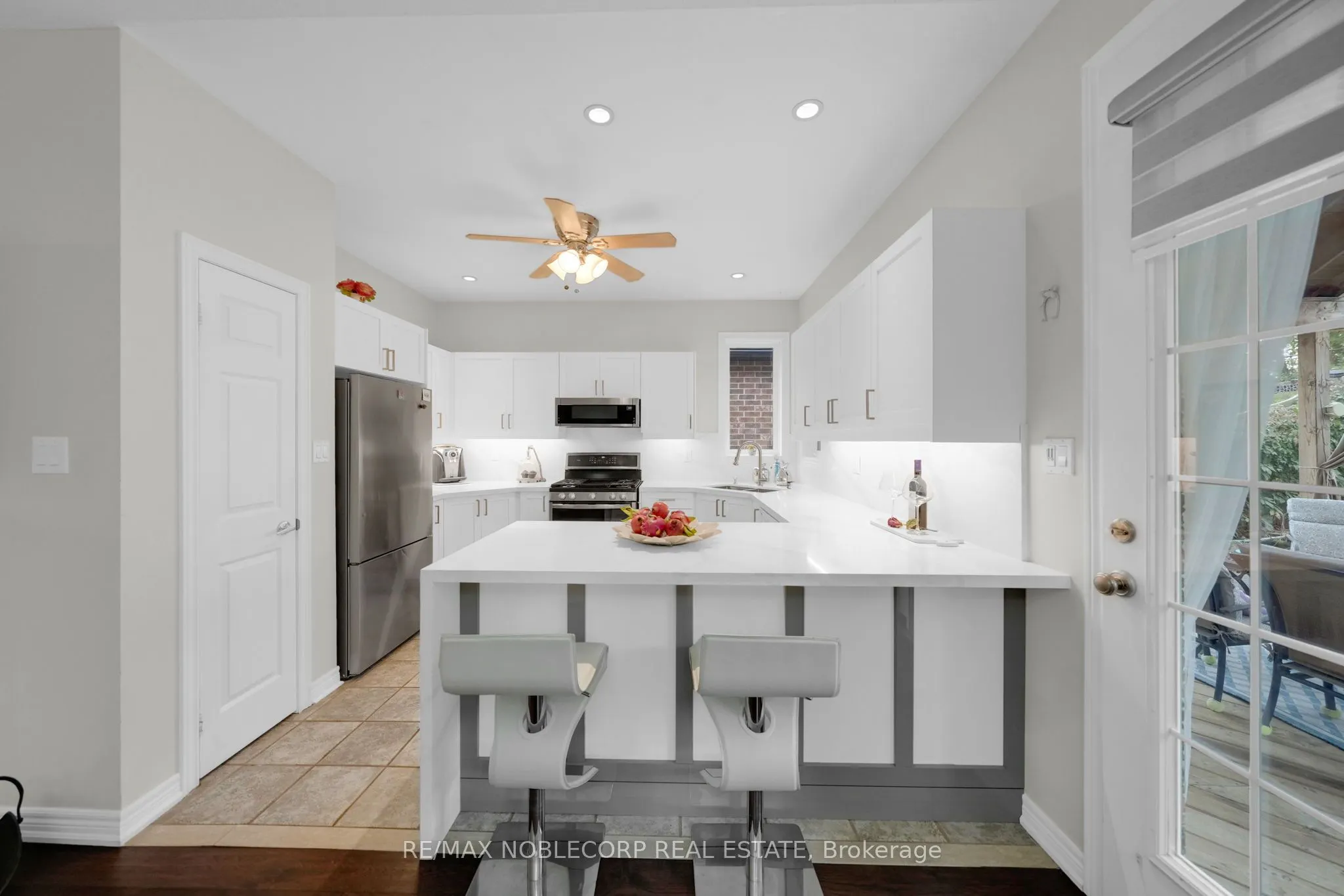 14 Willard Hunt Court