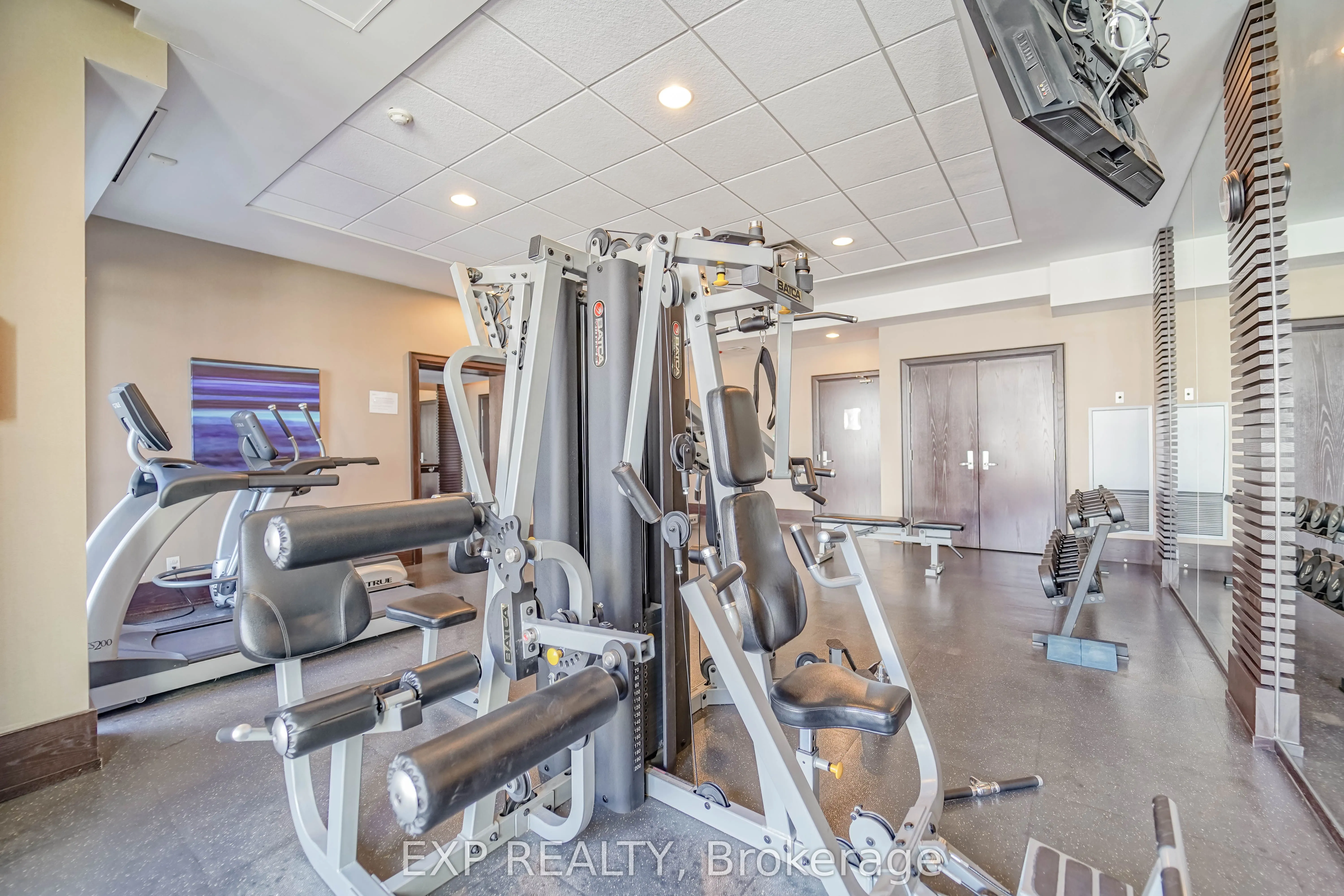 57 Upper Duke Crescent, #307
