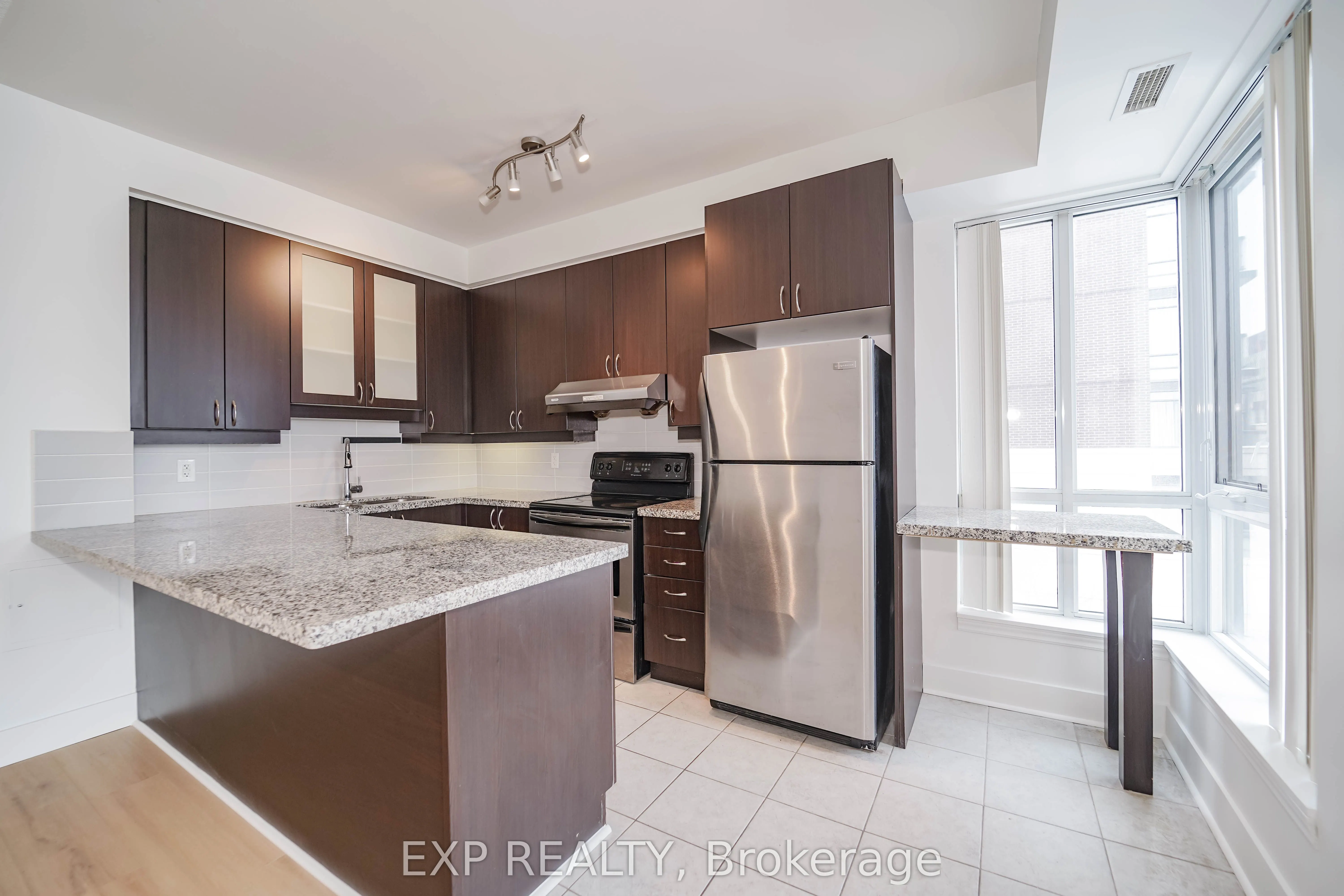 57 Upper Duke Crescent, #307