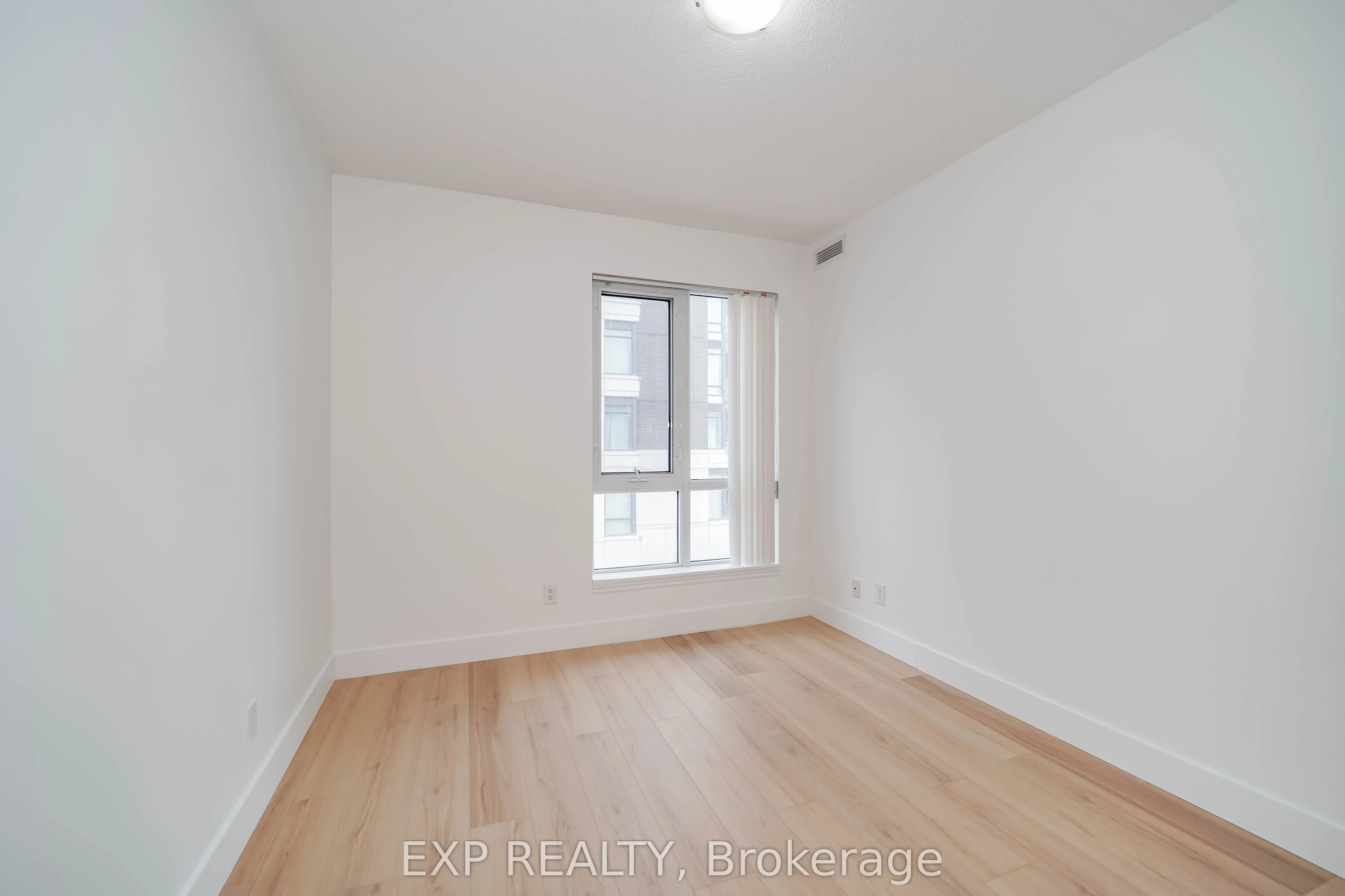 57 Upper Duke Crescent, #307