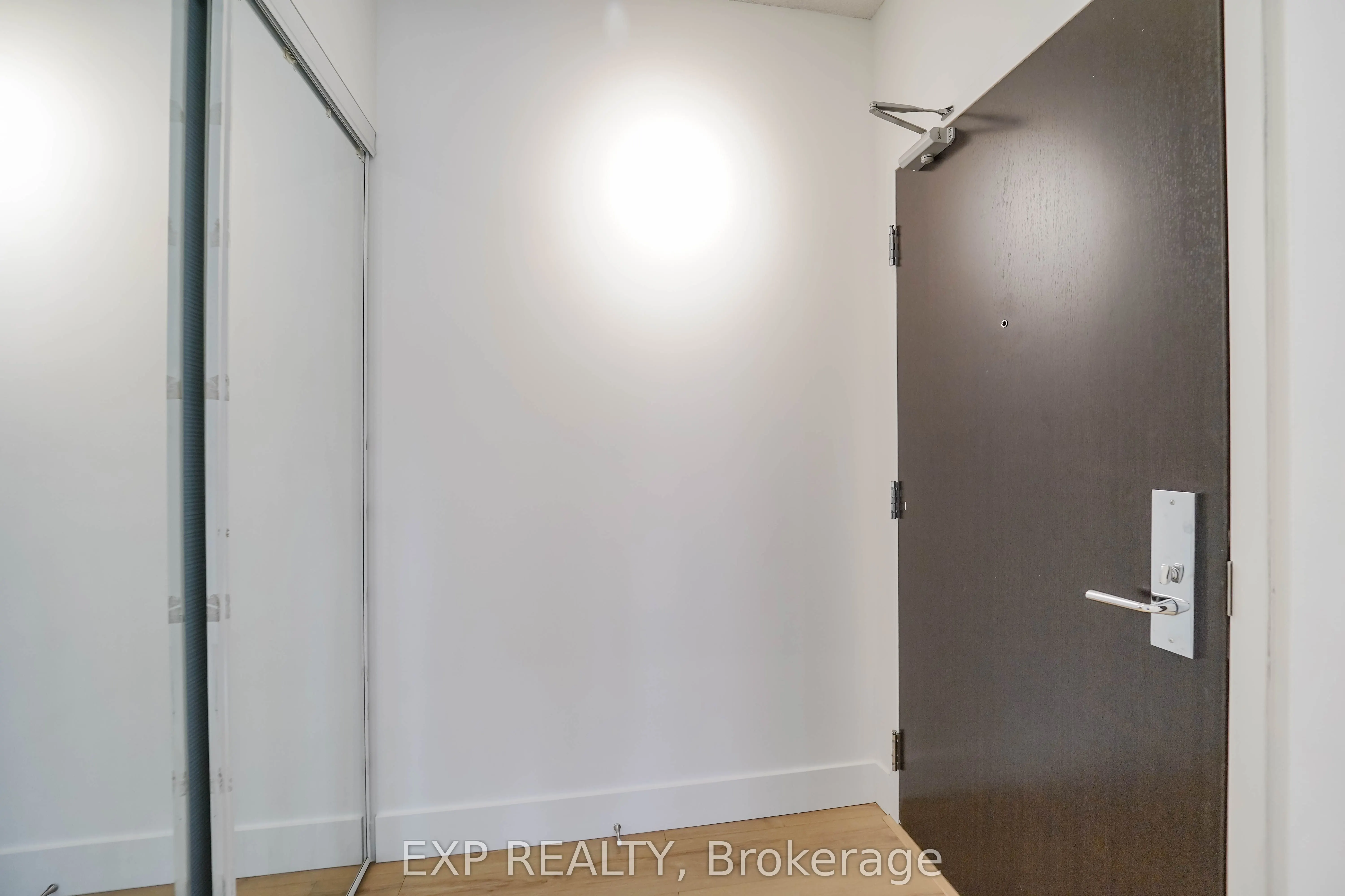 57 Upper Duke Crescent, #307
