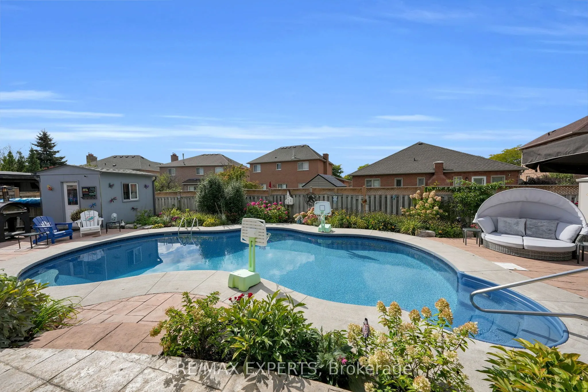 48 Curtiss Court