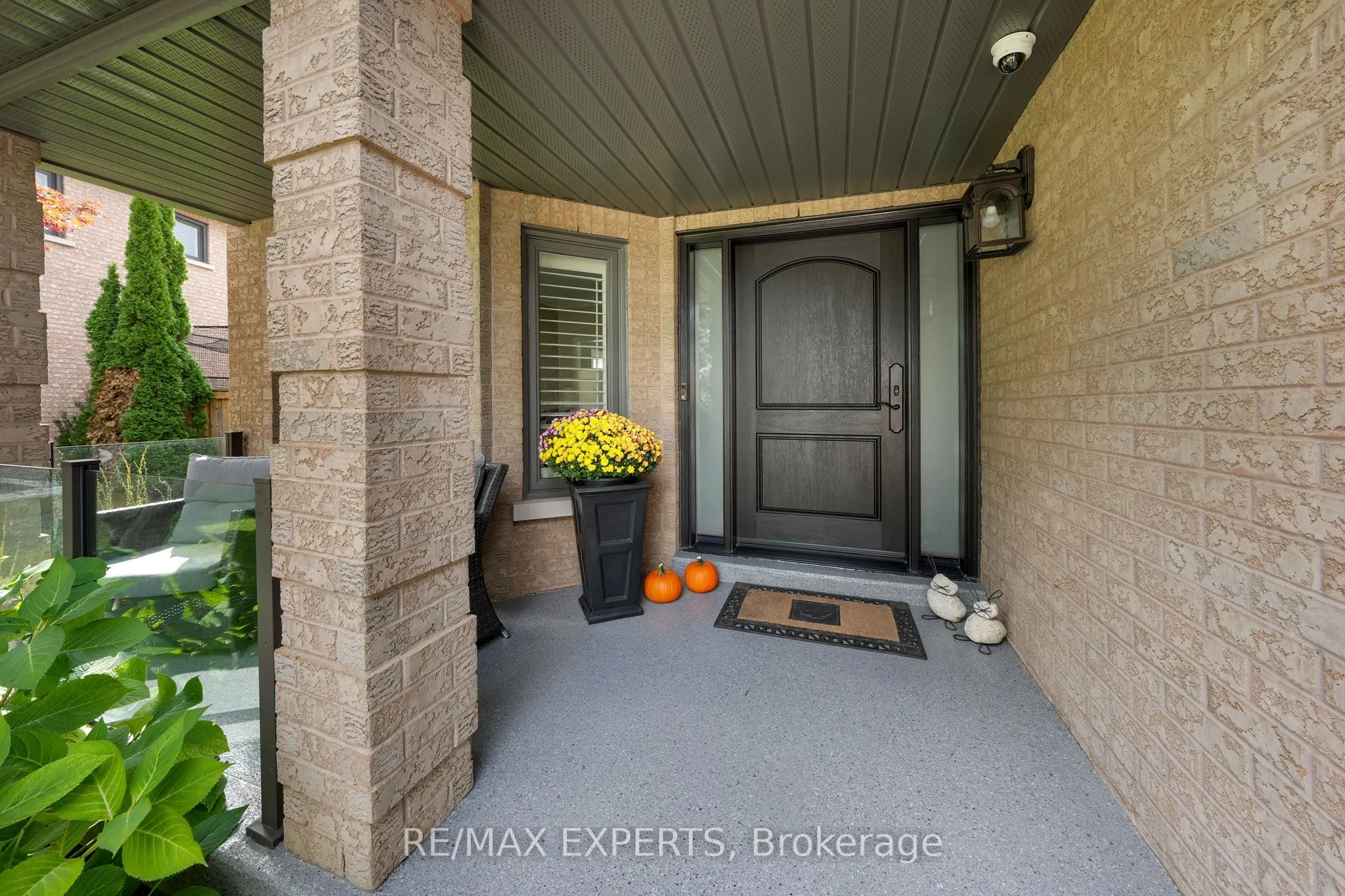 48 Curtiss Court
