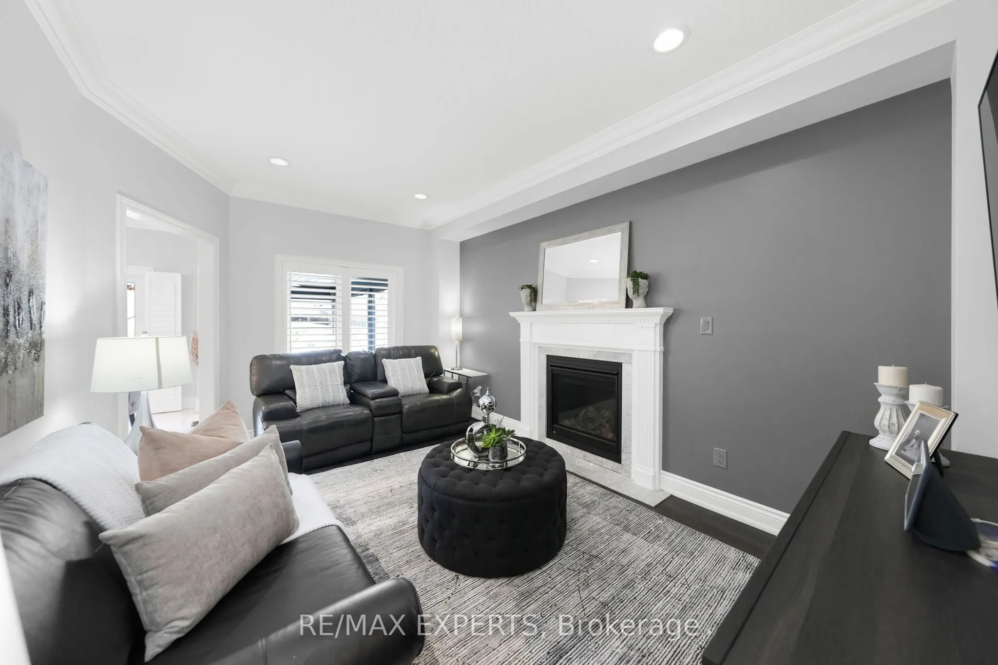 48 Curtiss Court