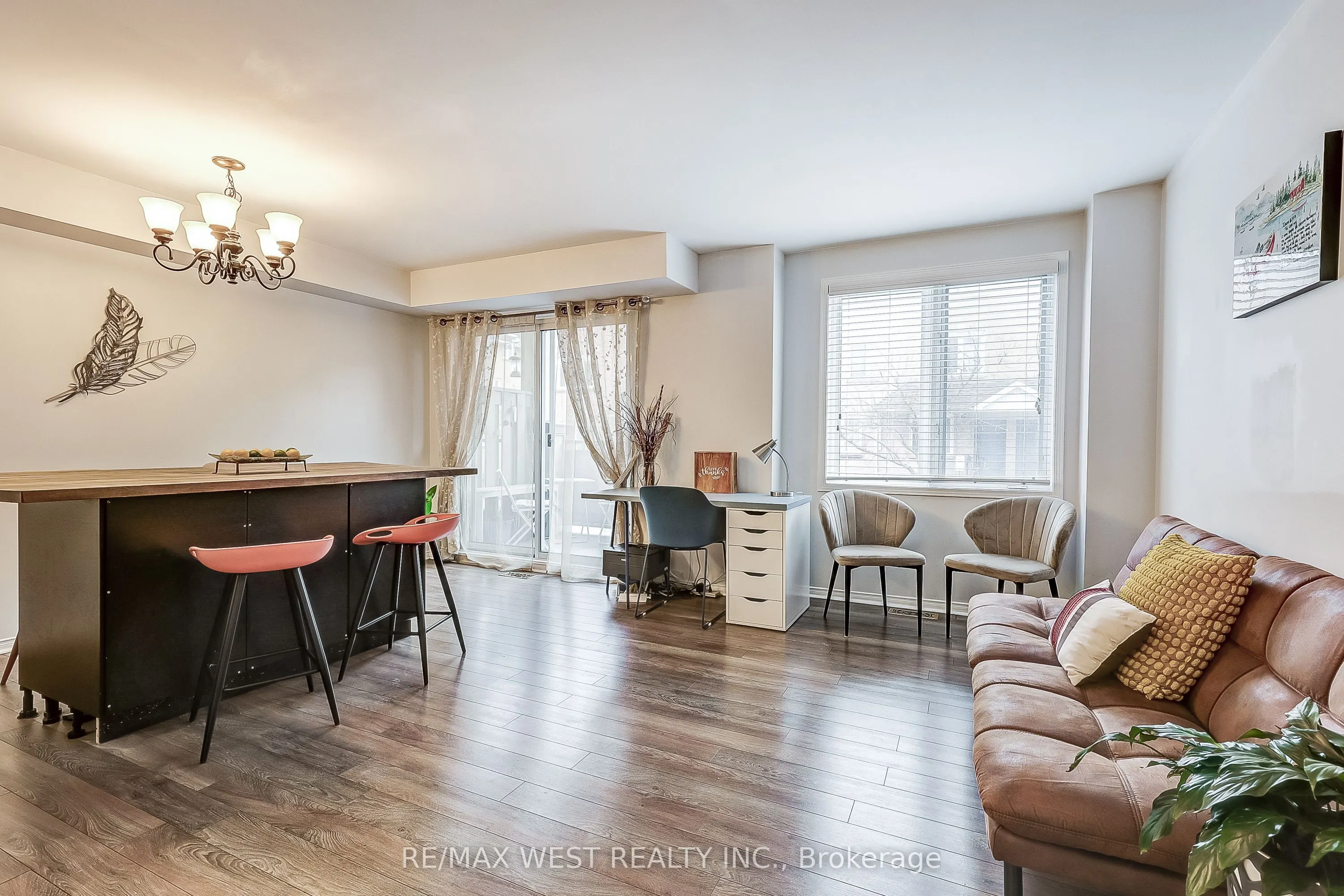 75 Weldrick Road E, #722