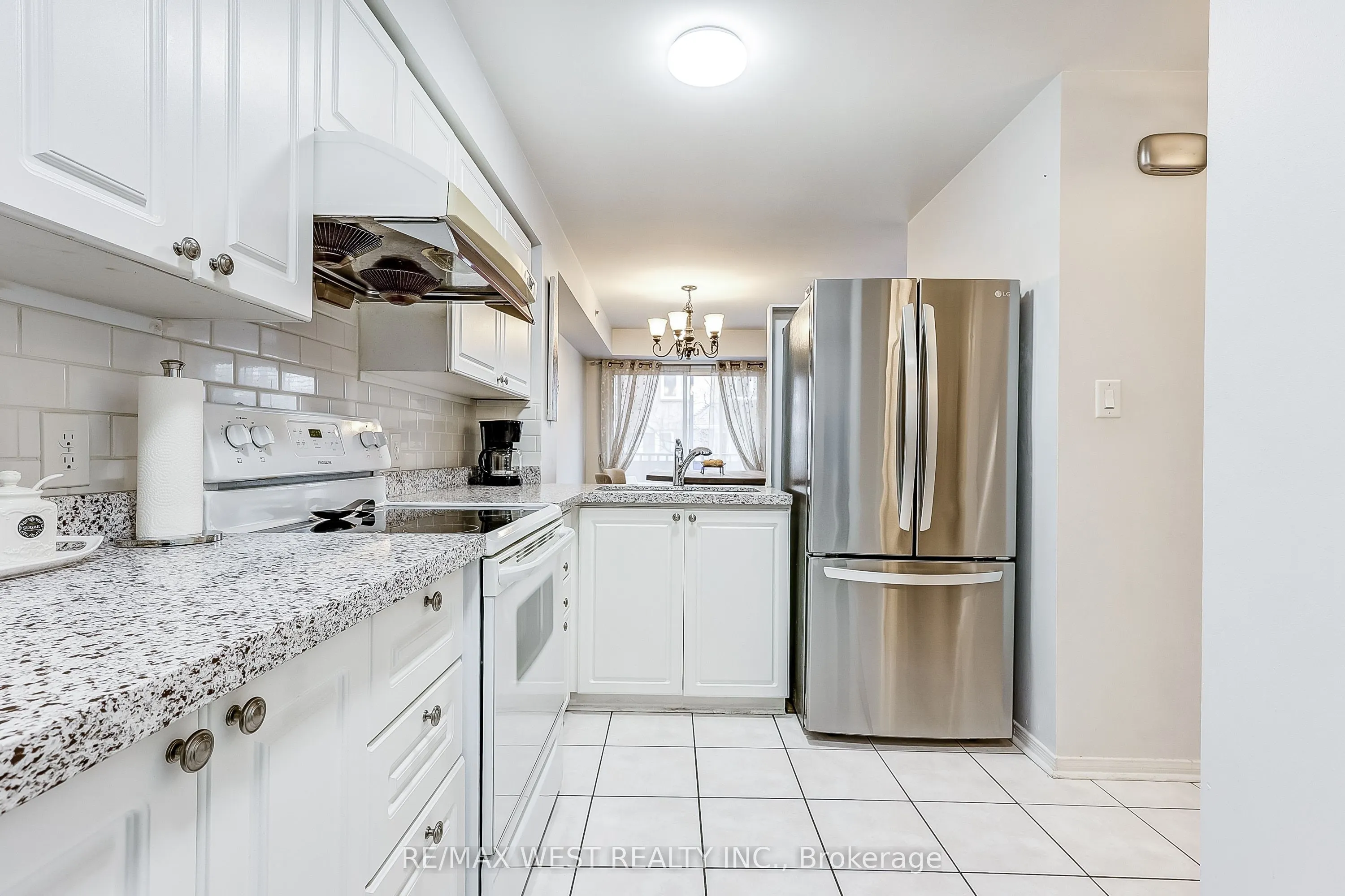 75 Weldrick Road E, #722