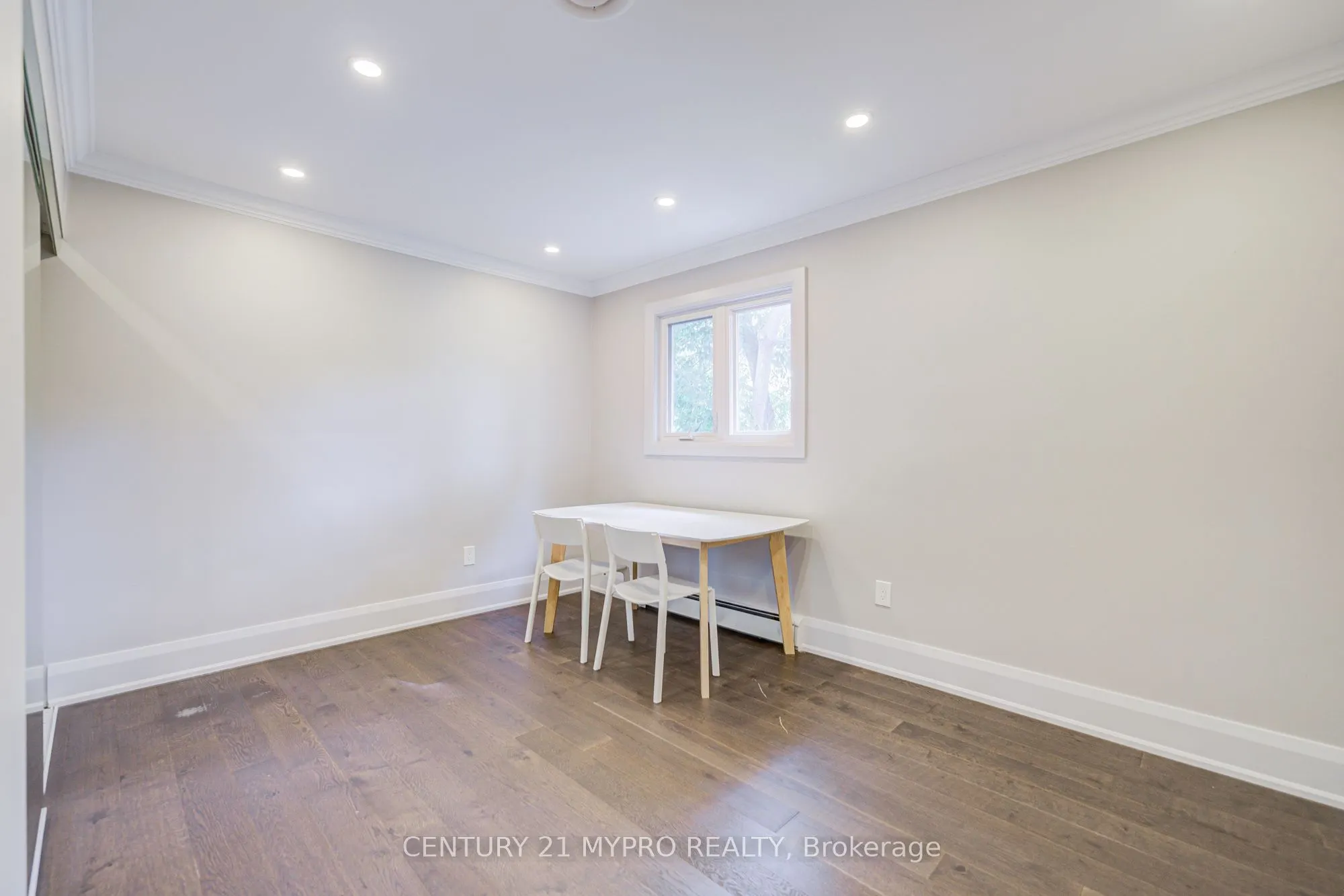 11 Sundown Court