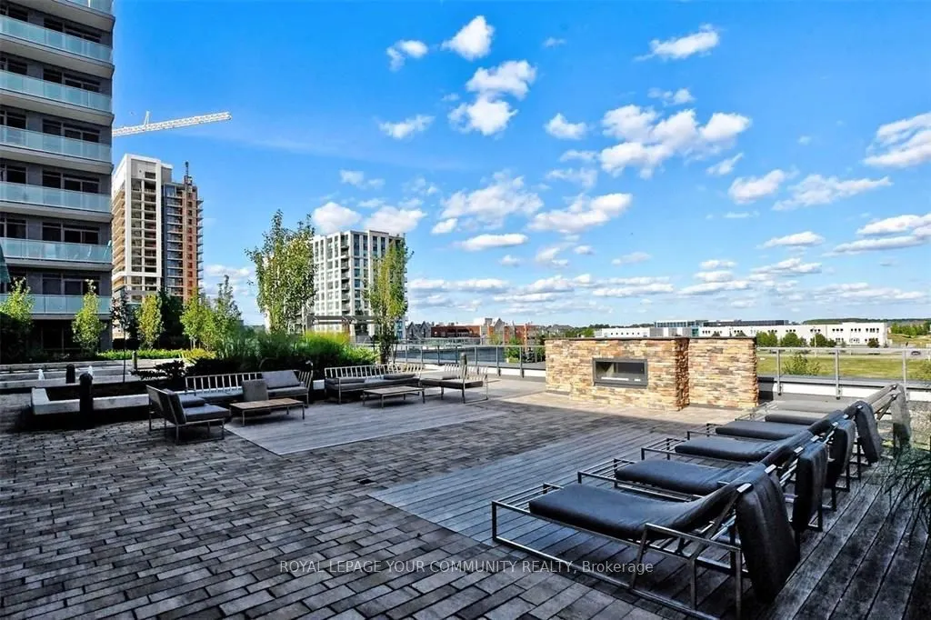 55 Oneida Crescent, #1407