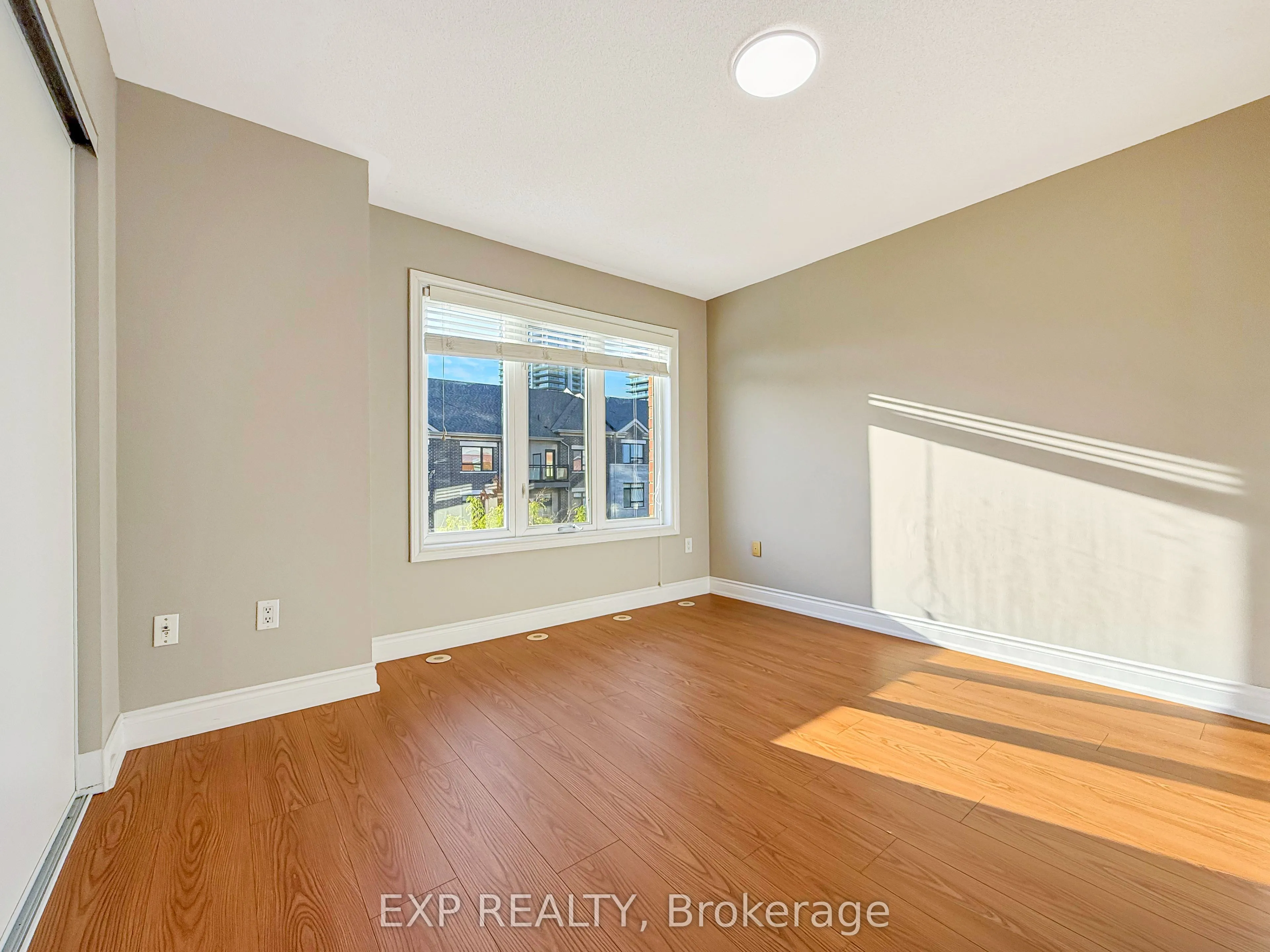 11 Saddlecreek Drive, #06