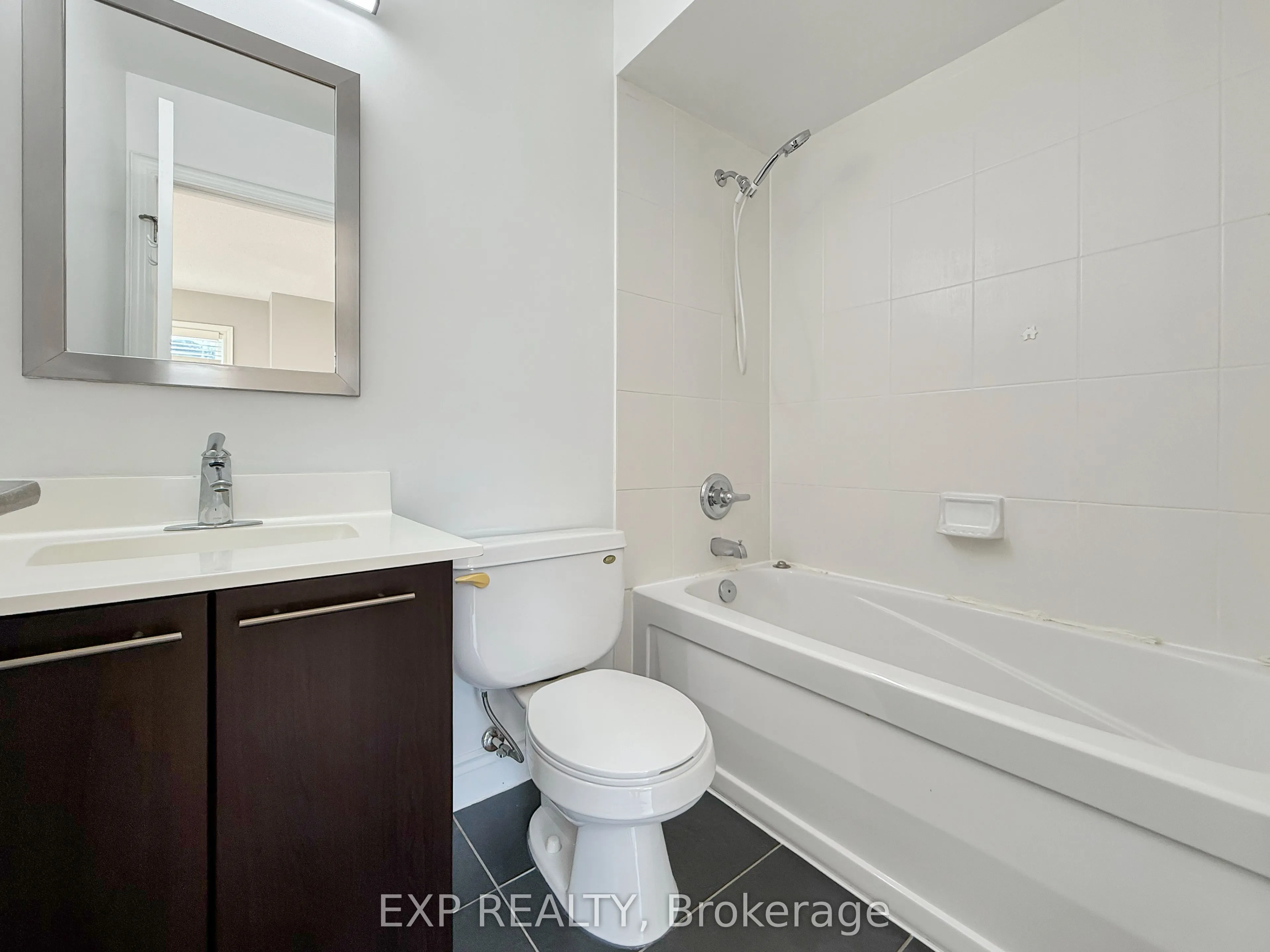 11 Saddlecreek Drive, #06