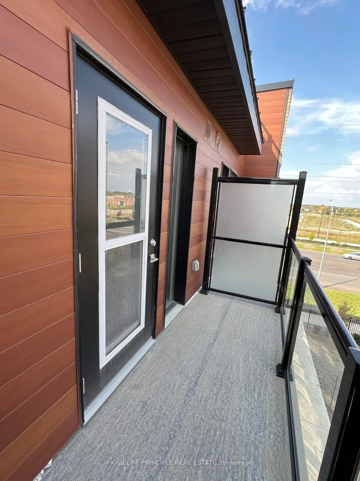 16 Lytham Grn Circle, #17