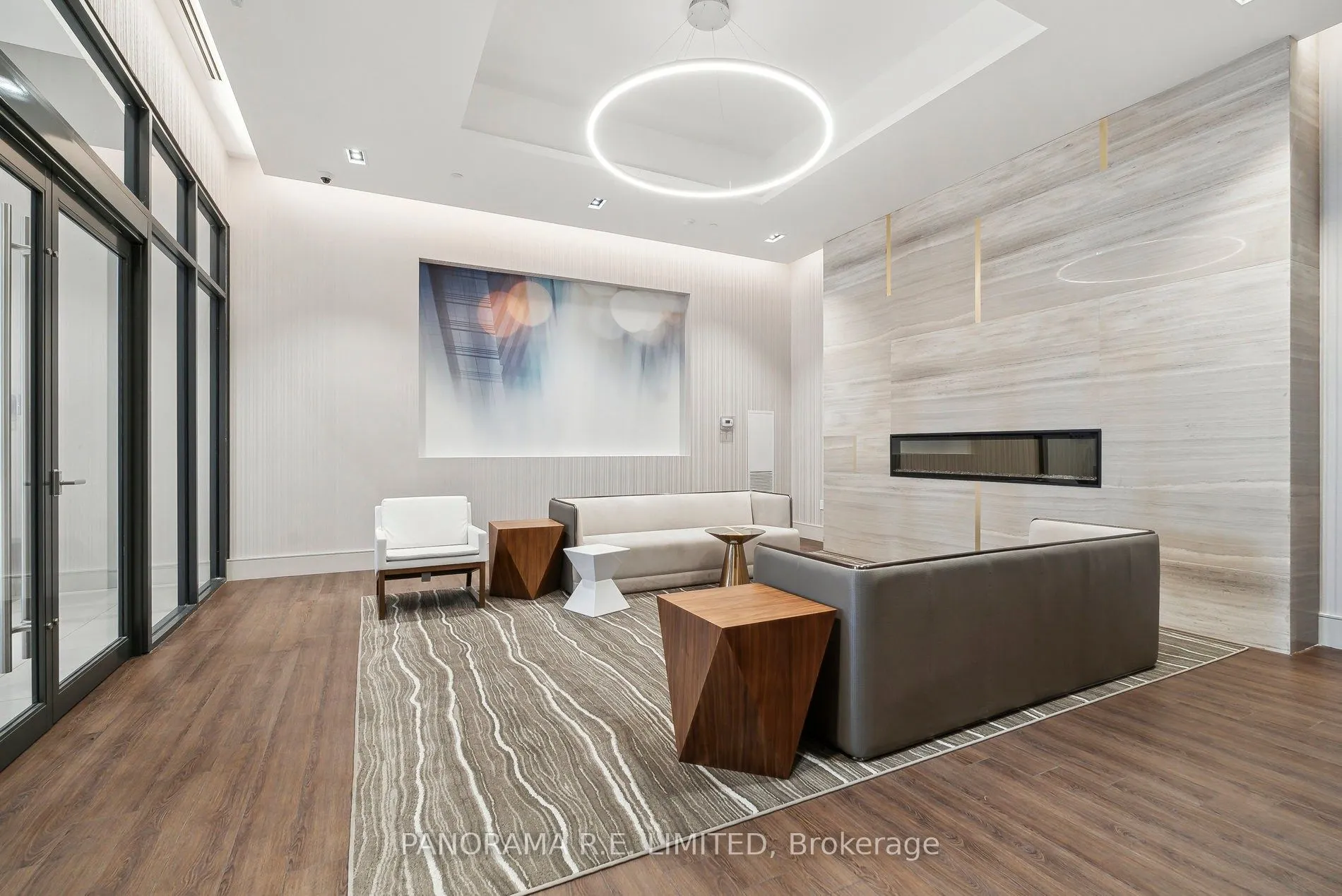 9000 Jane Street, #606
