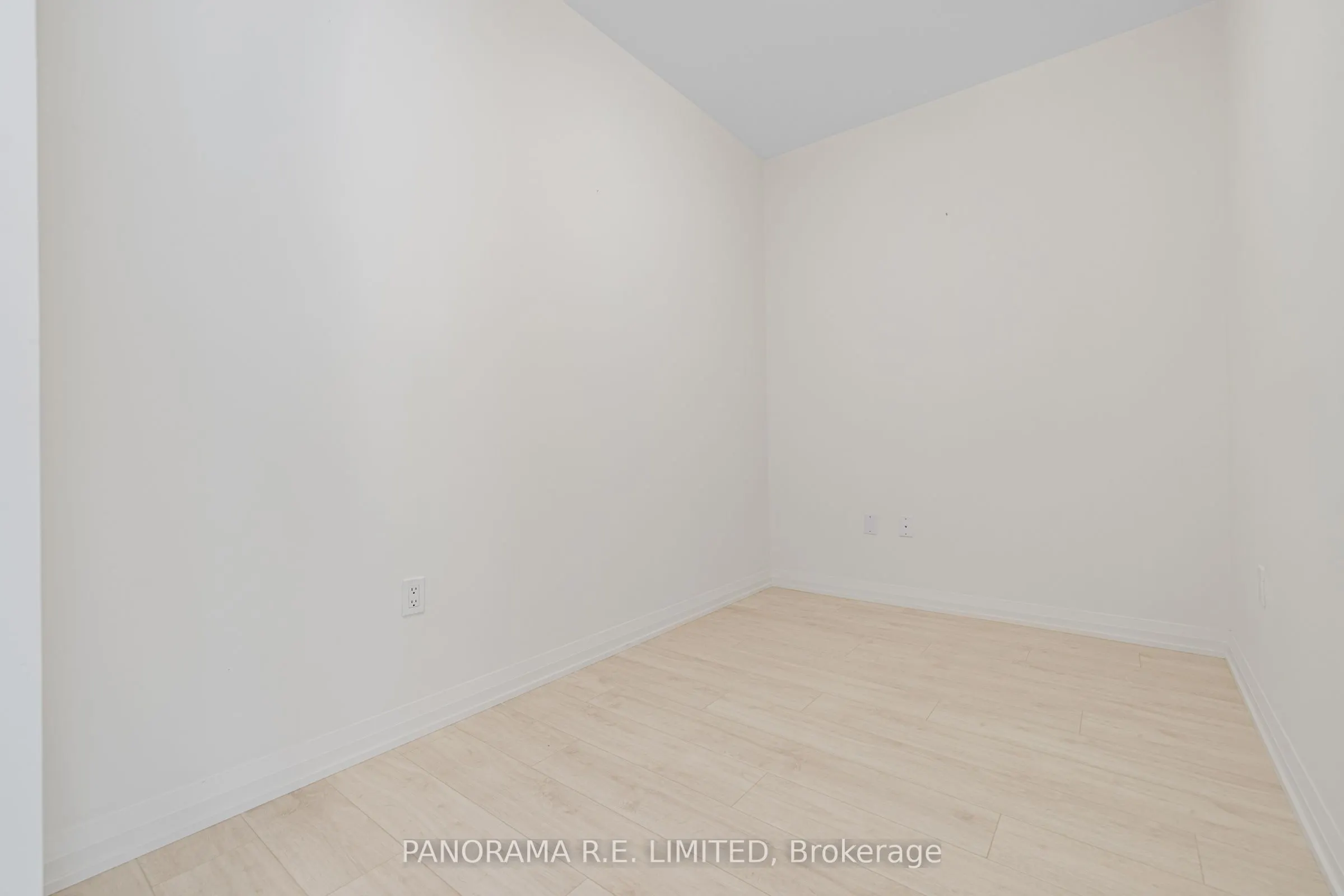 9000 Jane Street, #606