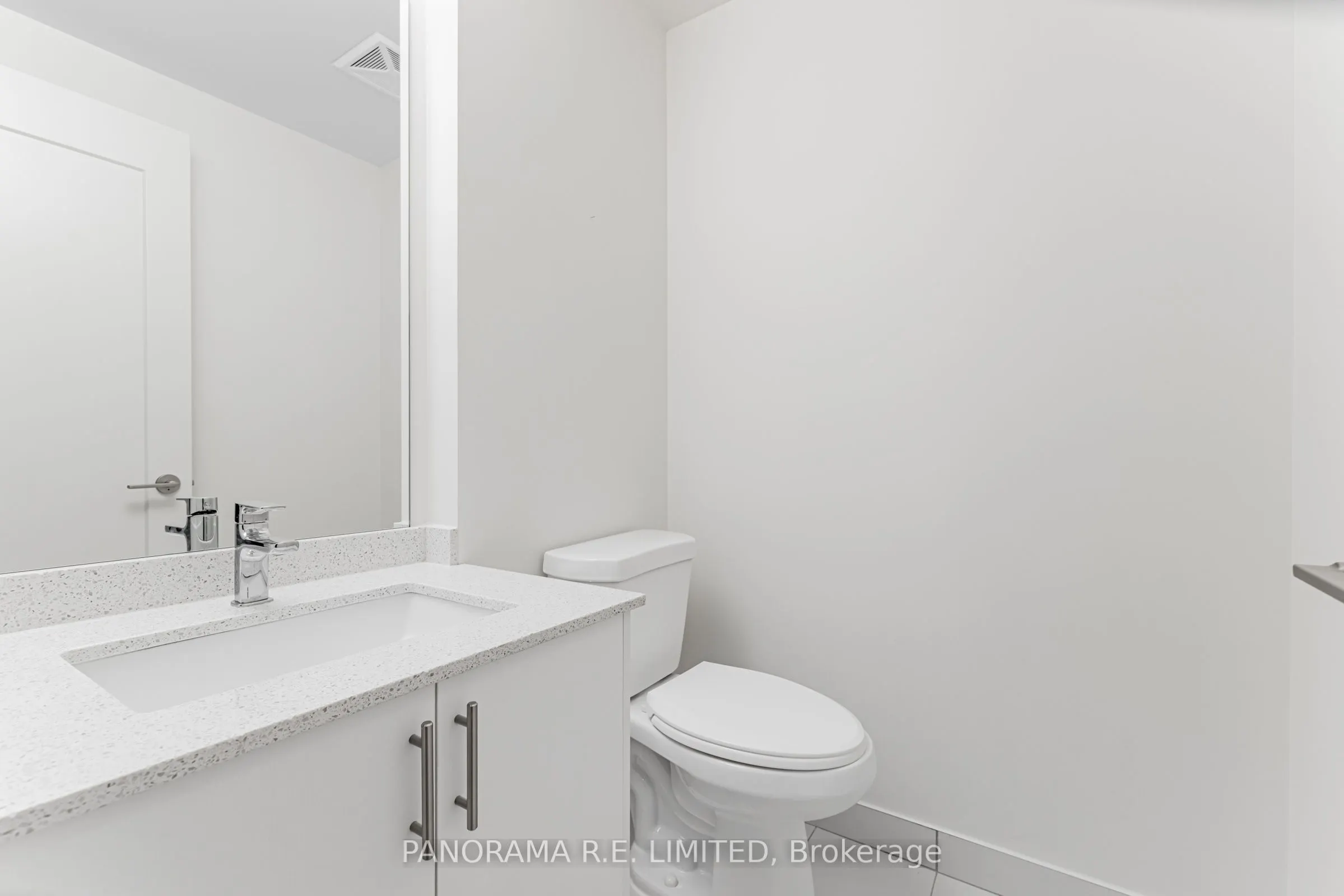 9000 Jane Street, #606