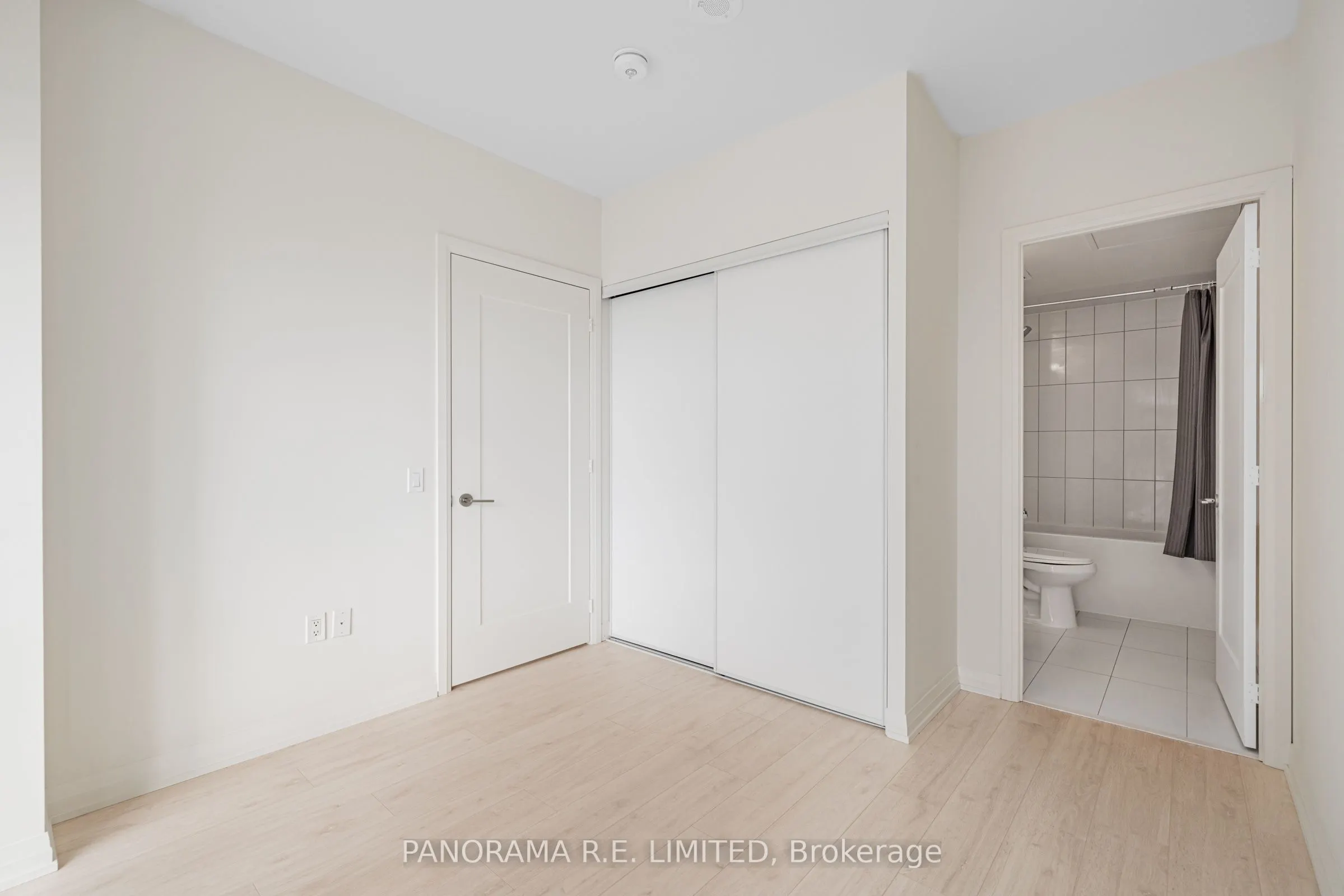 9000 Jane Street, #606
