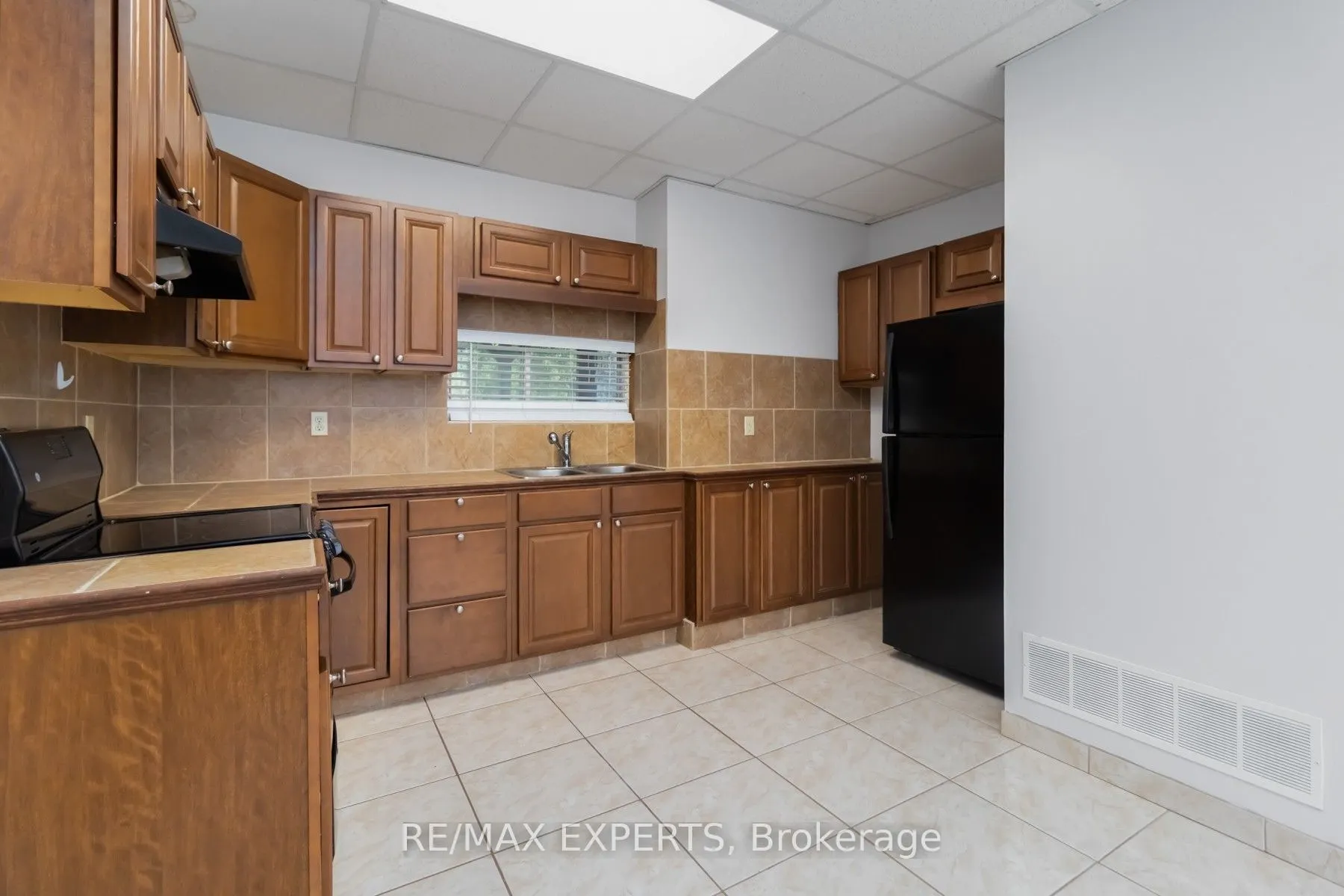 5780 King Street, ##2