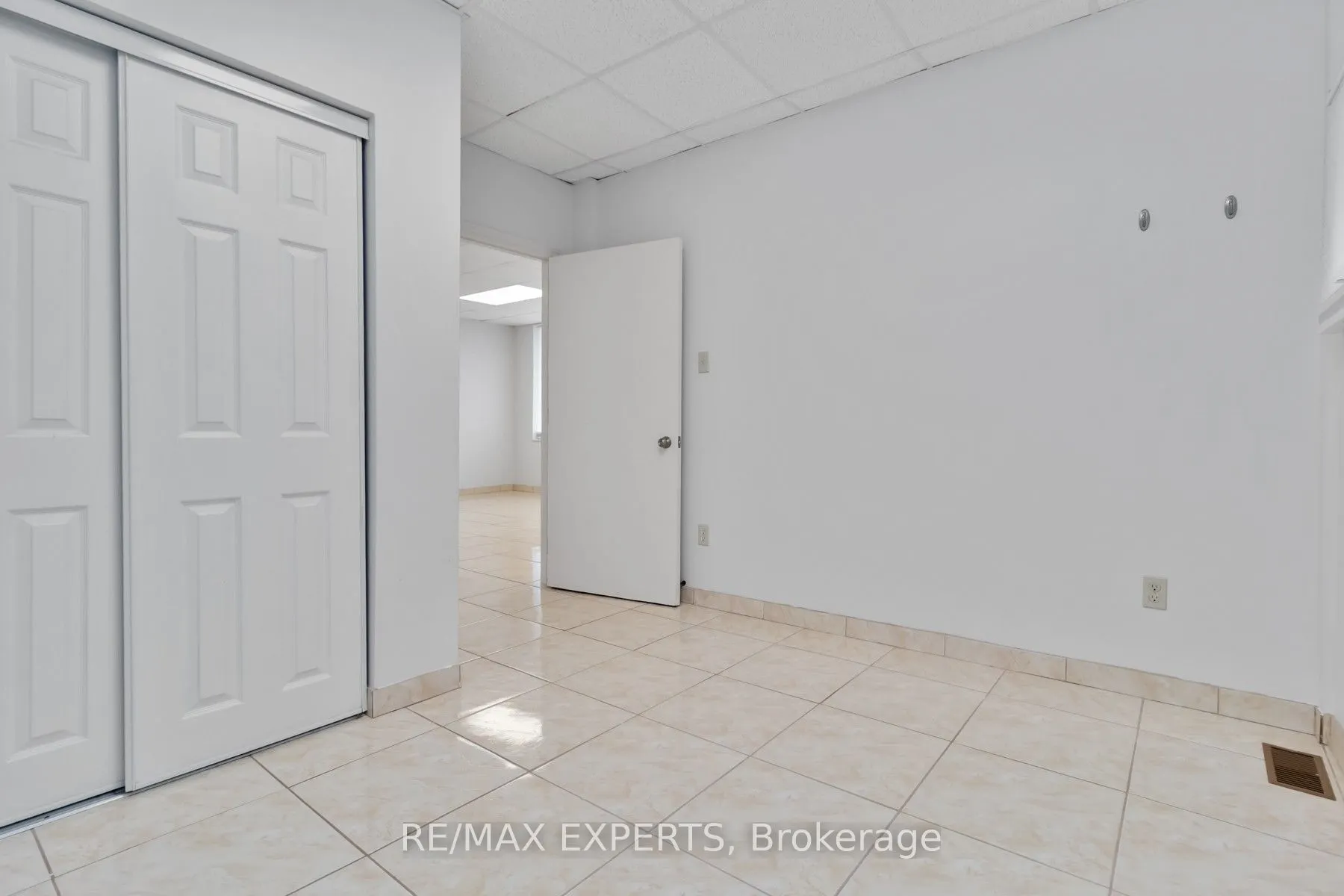 5780 King Street, ##2