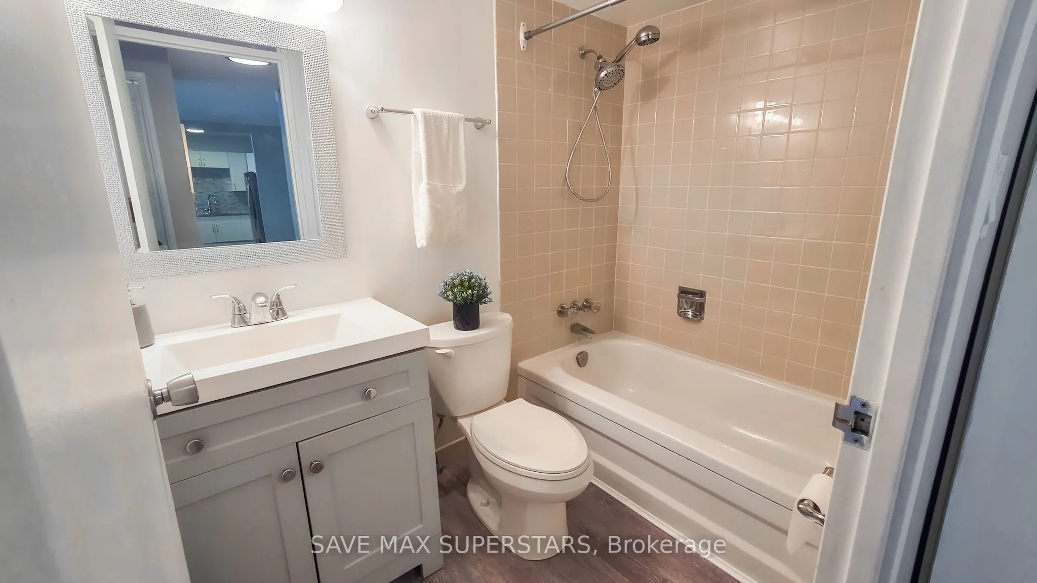50 Baif Boulevard, #501