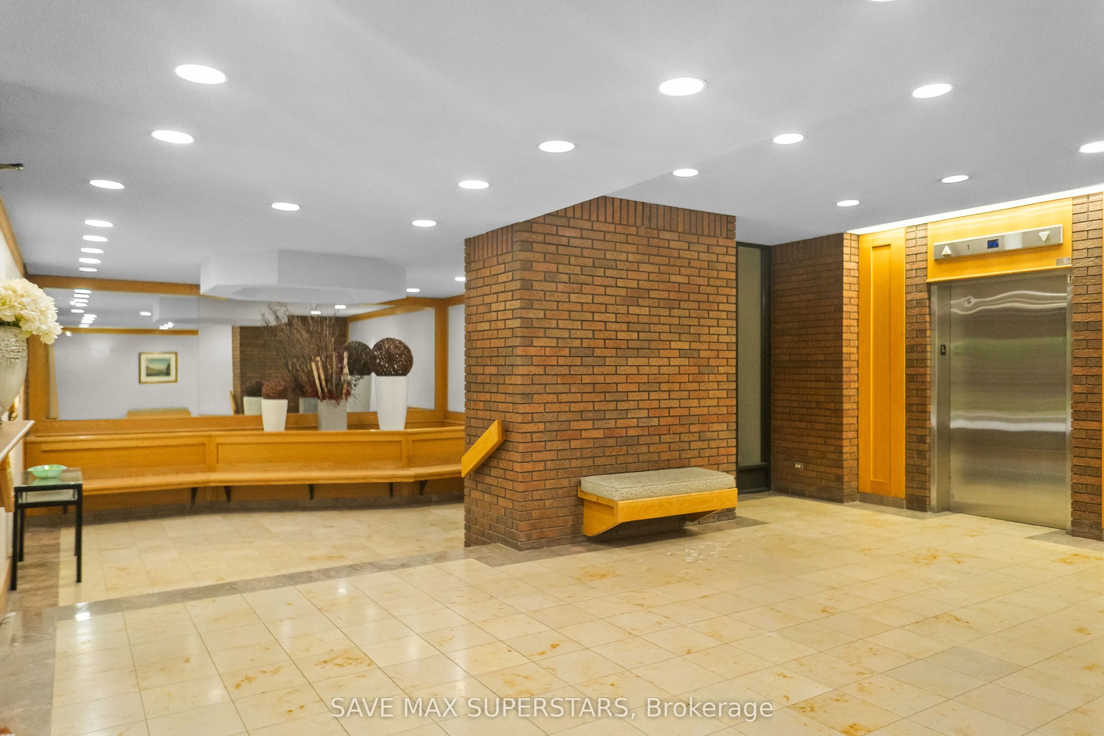 50 Baif Boulevard, #501