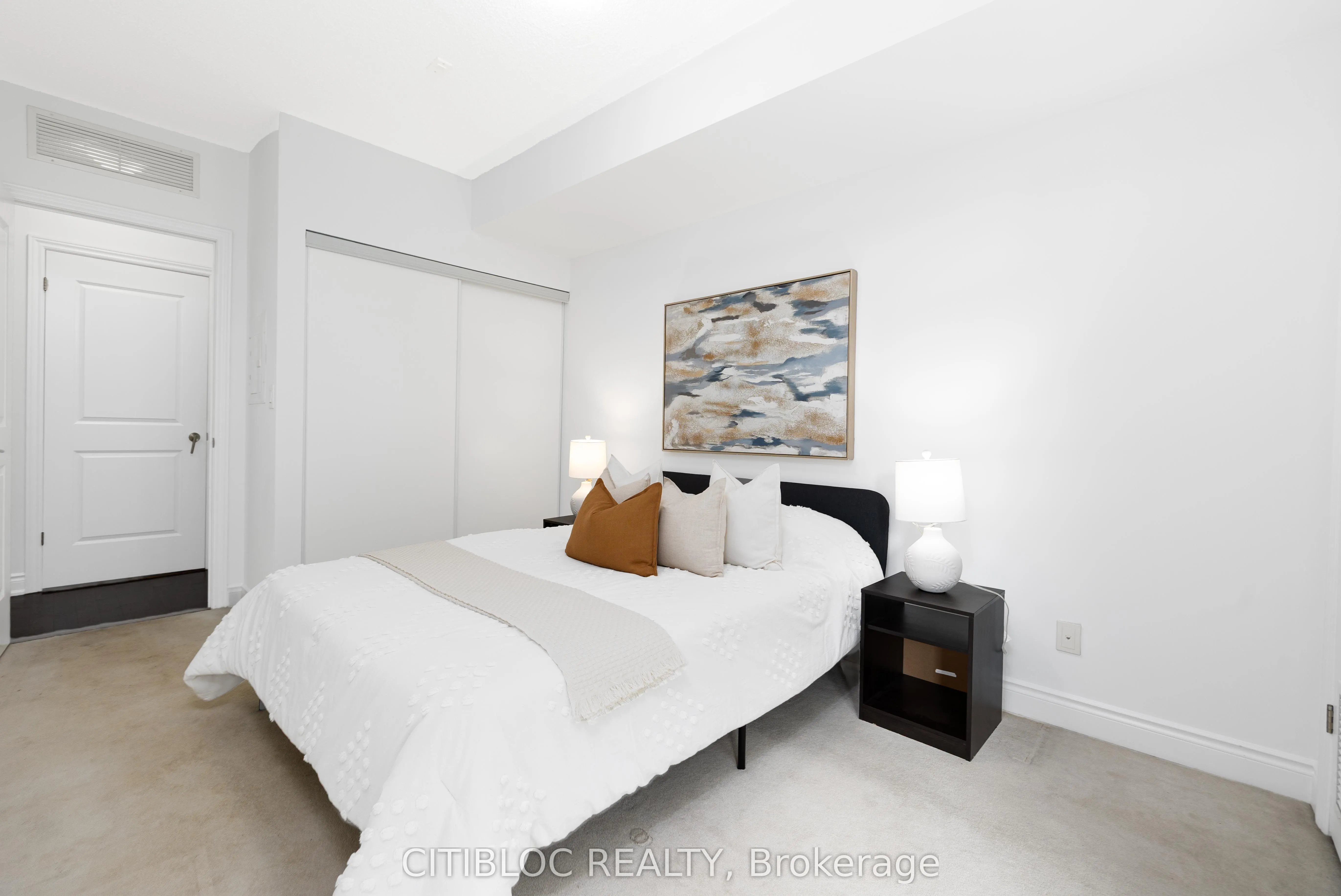 281 Woodbridge Avenue, #205