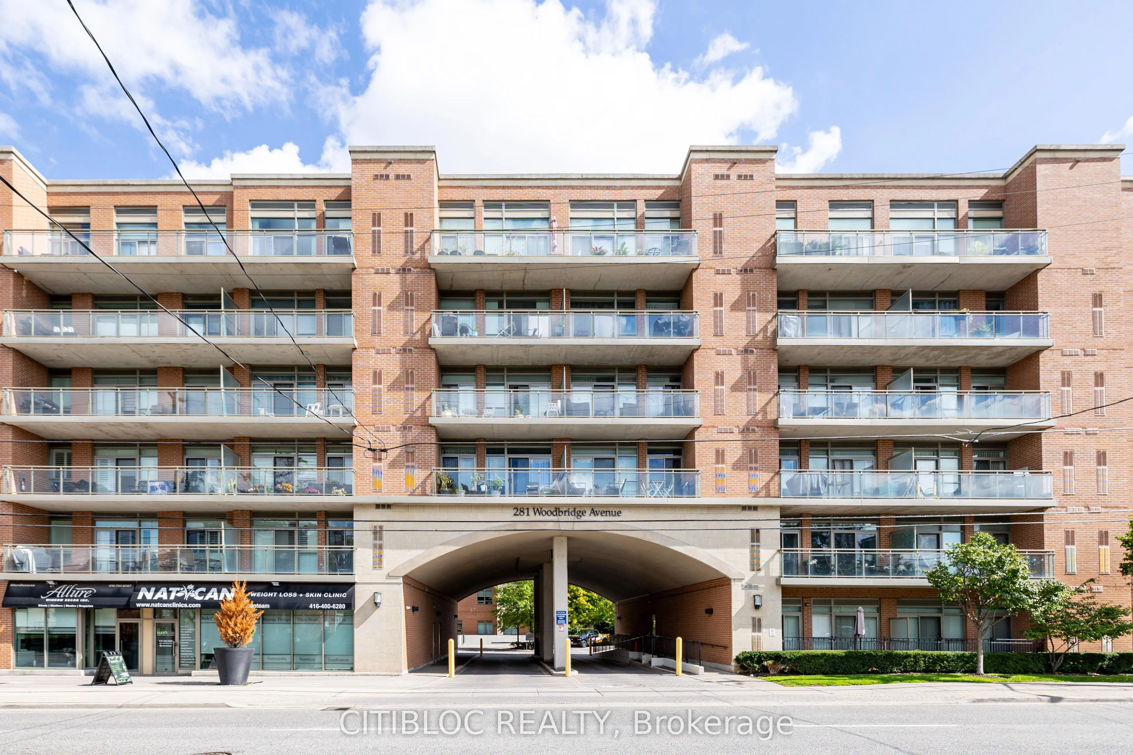 281 Woodbridge Avenue, #205