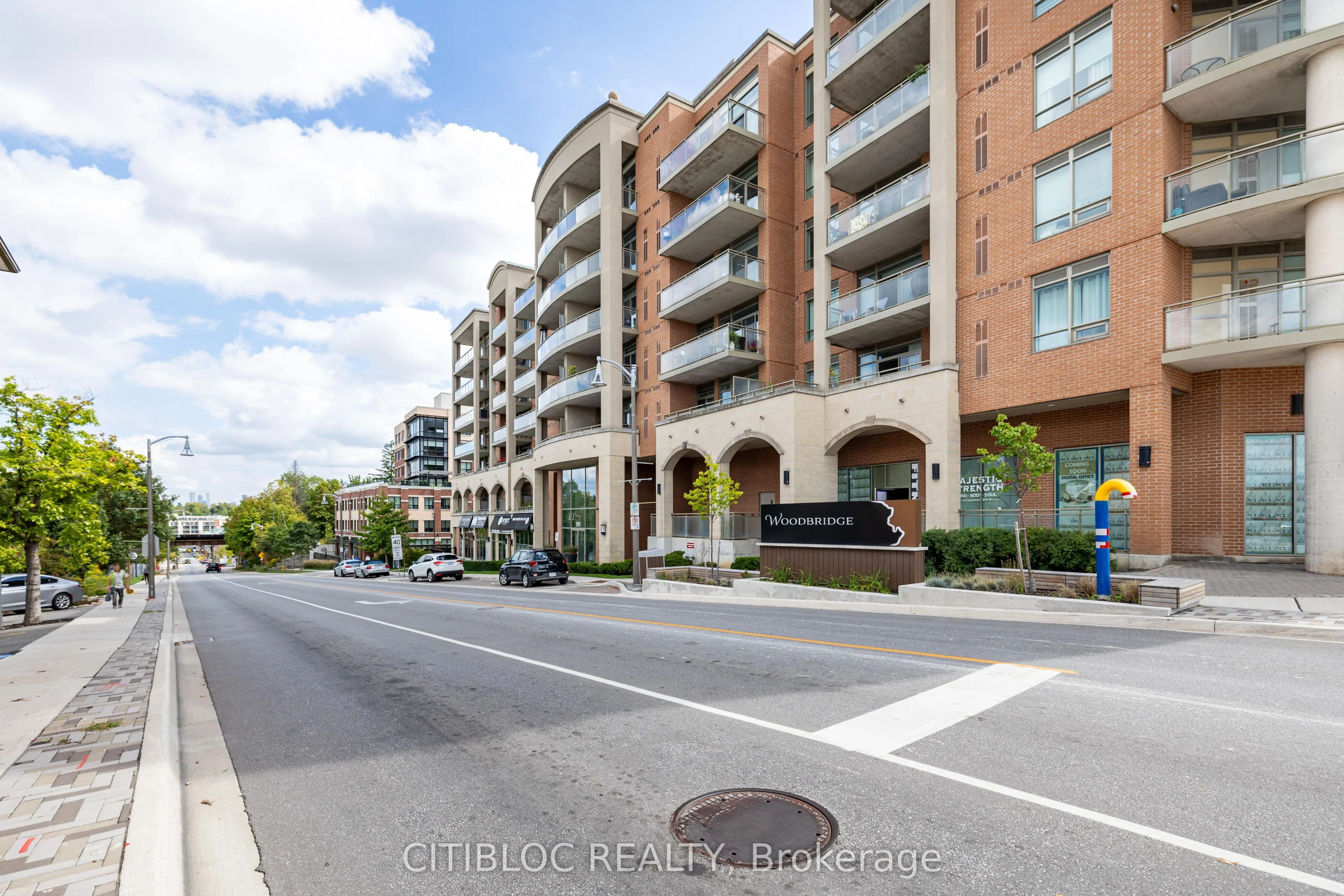 281 Woodbridge Avenue, #205