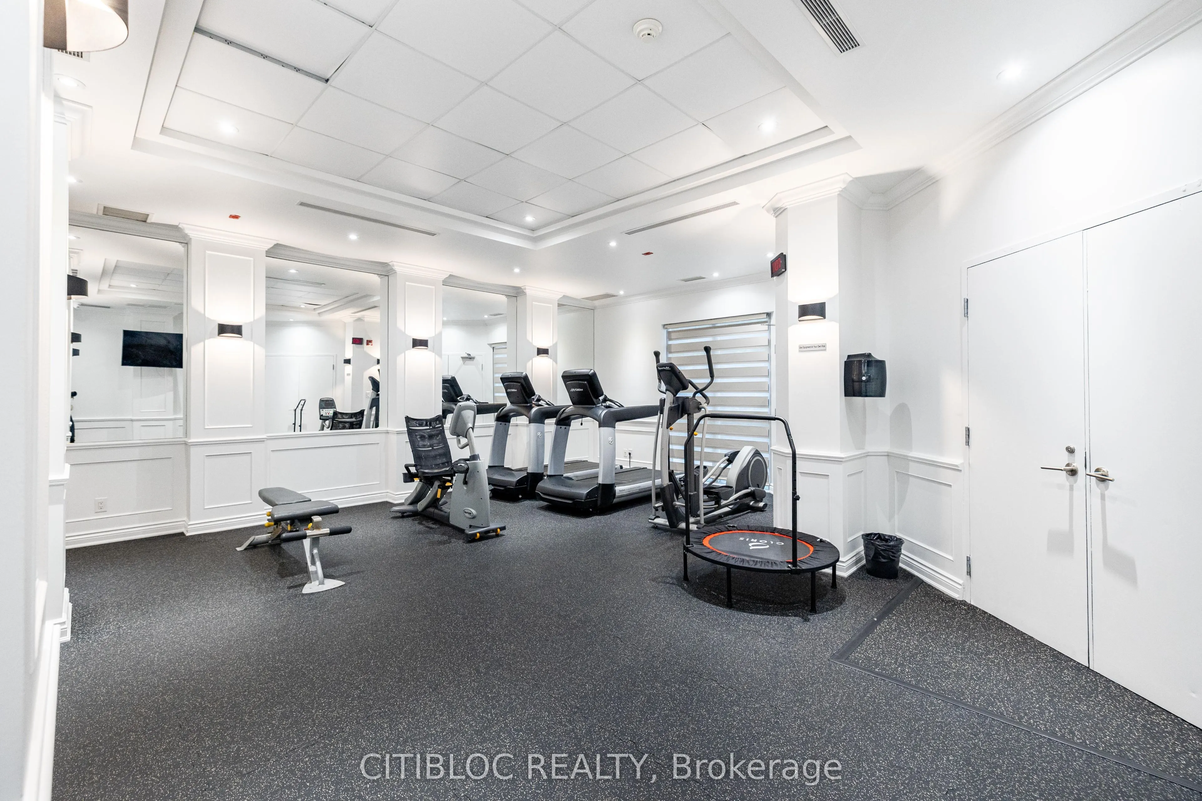 281 Woodbridge Avenue, #205