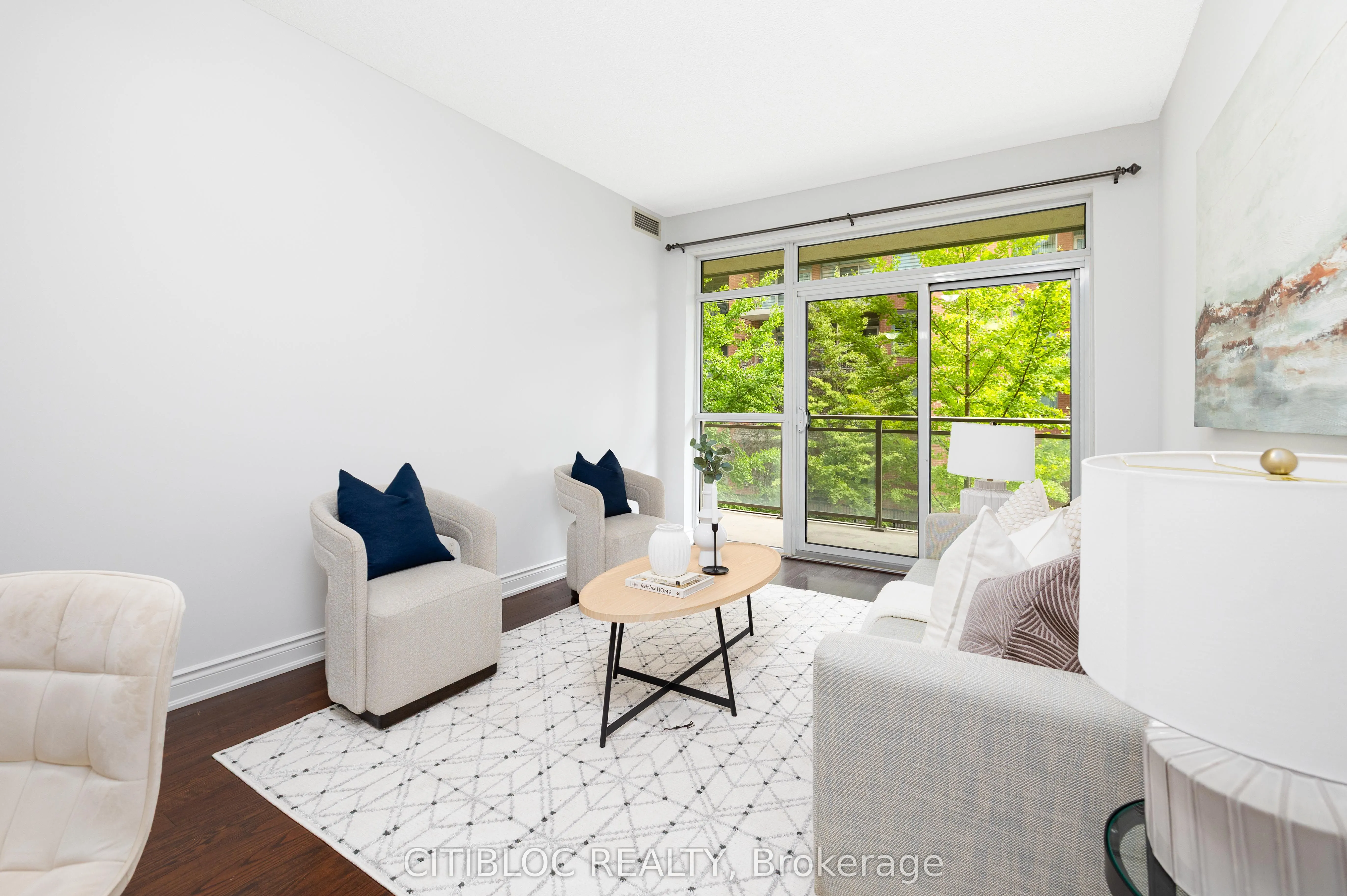 281 Woodbridge Avenue, #205