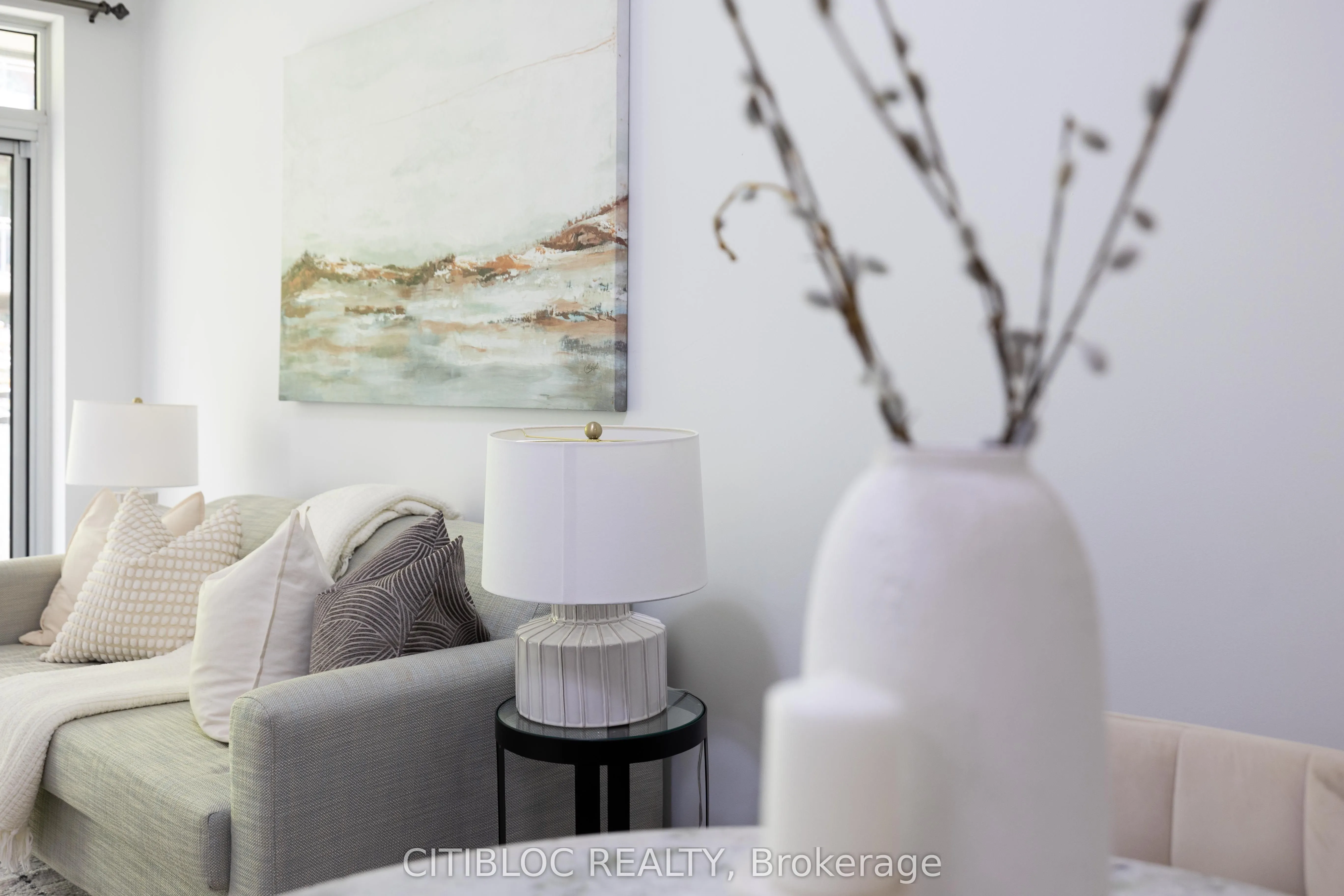 281 Woodbridge Avenue, #205