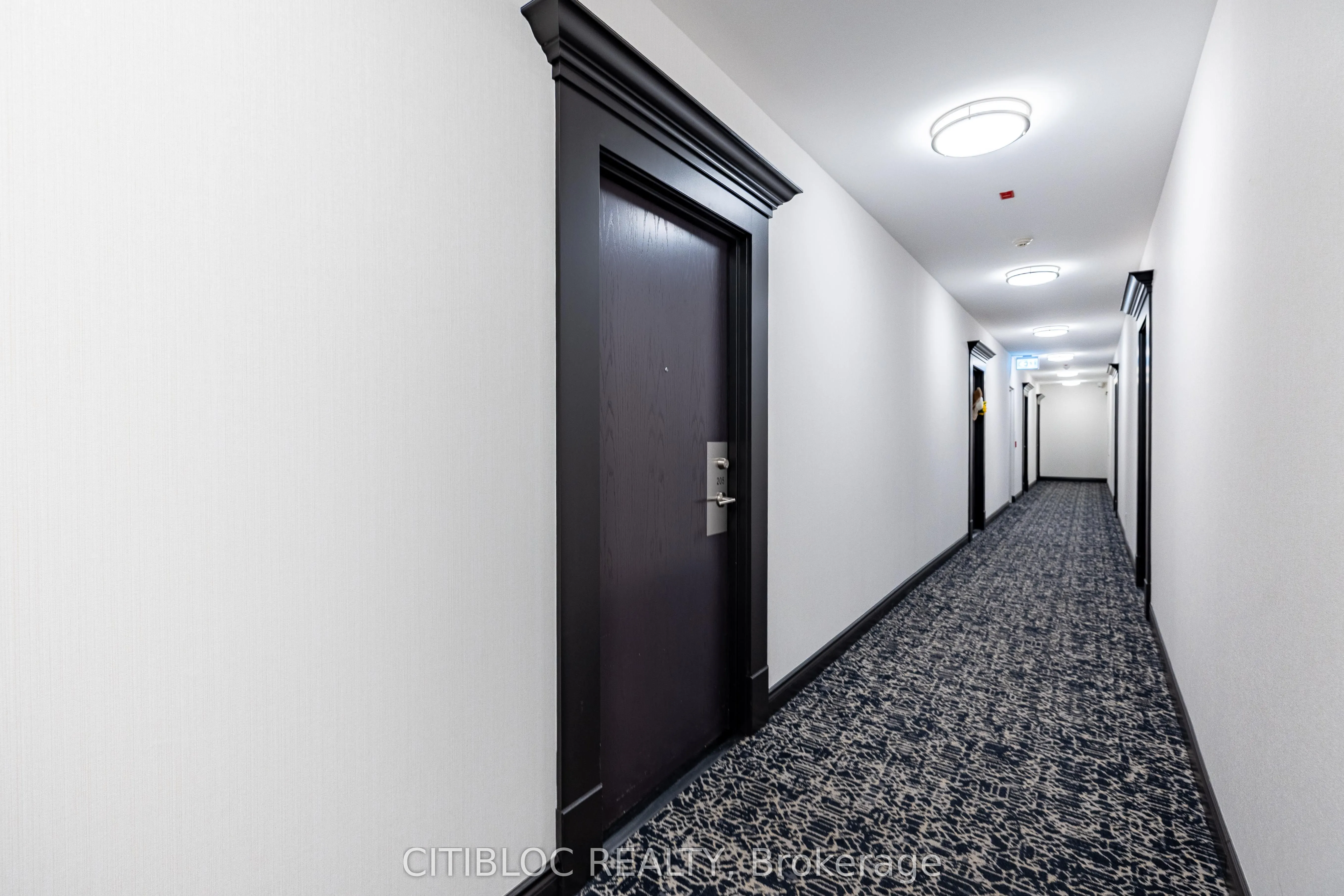 281 Woodbridge Avenue, #205