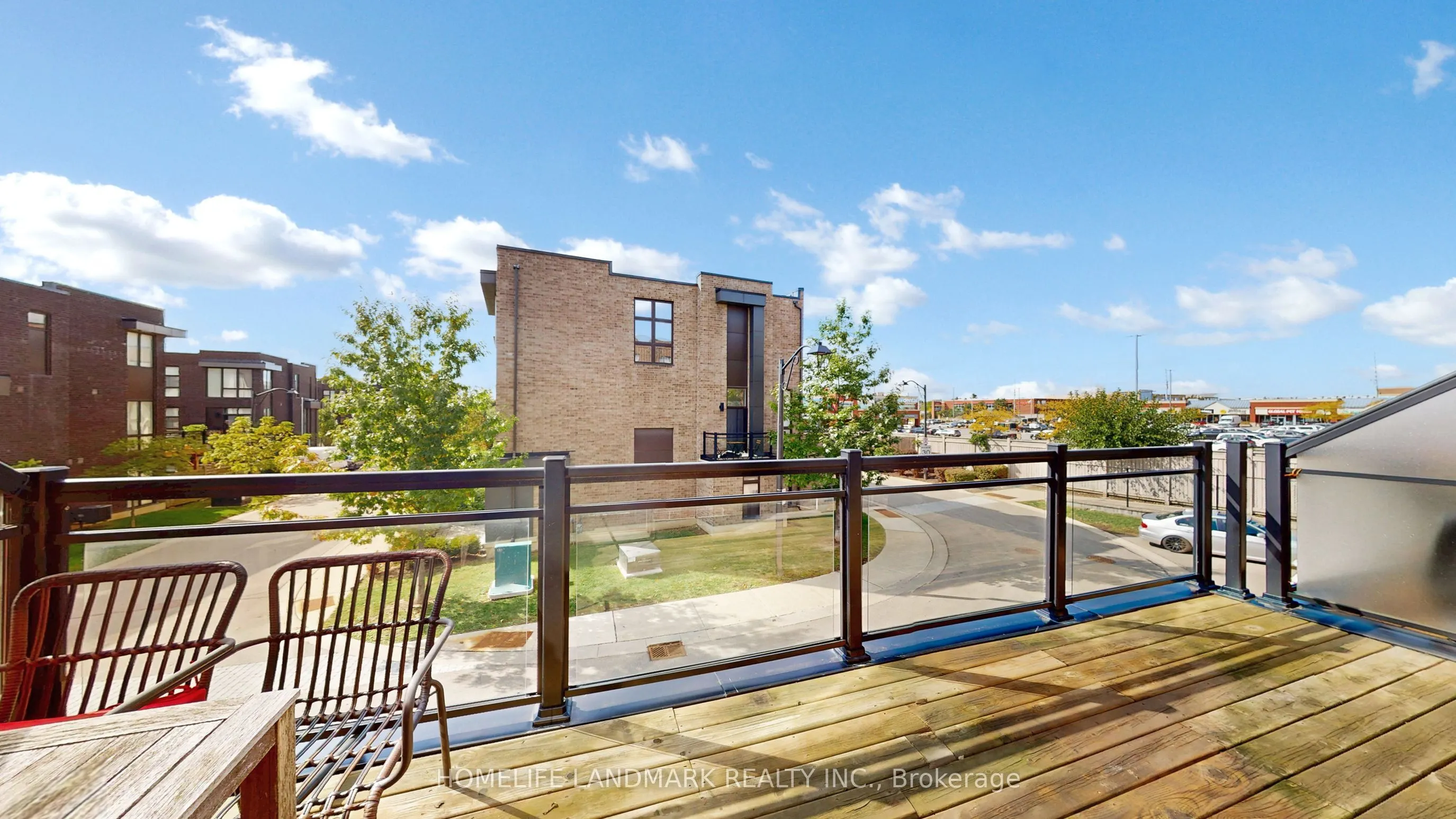 9180 Bathurst Street