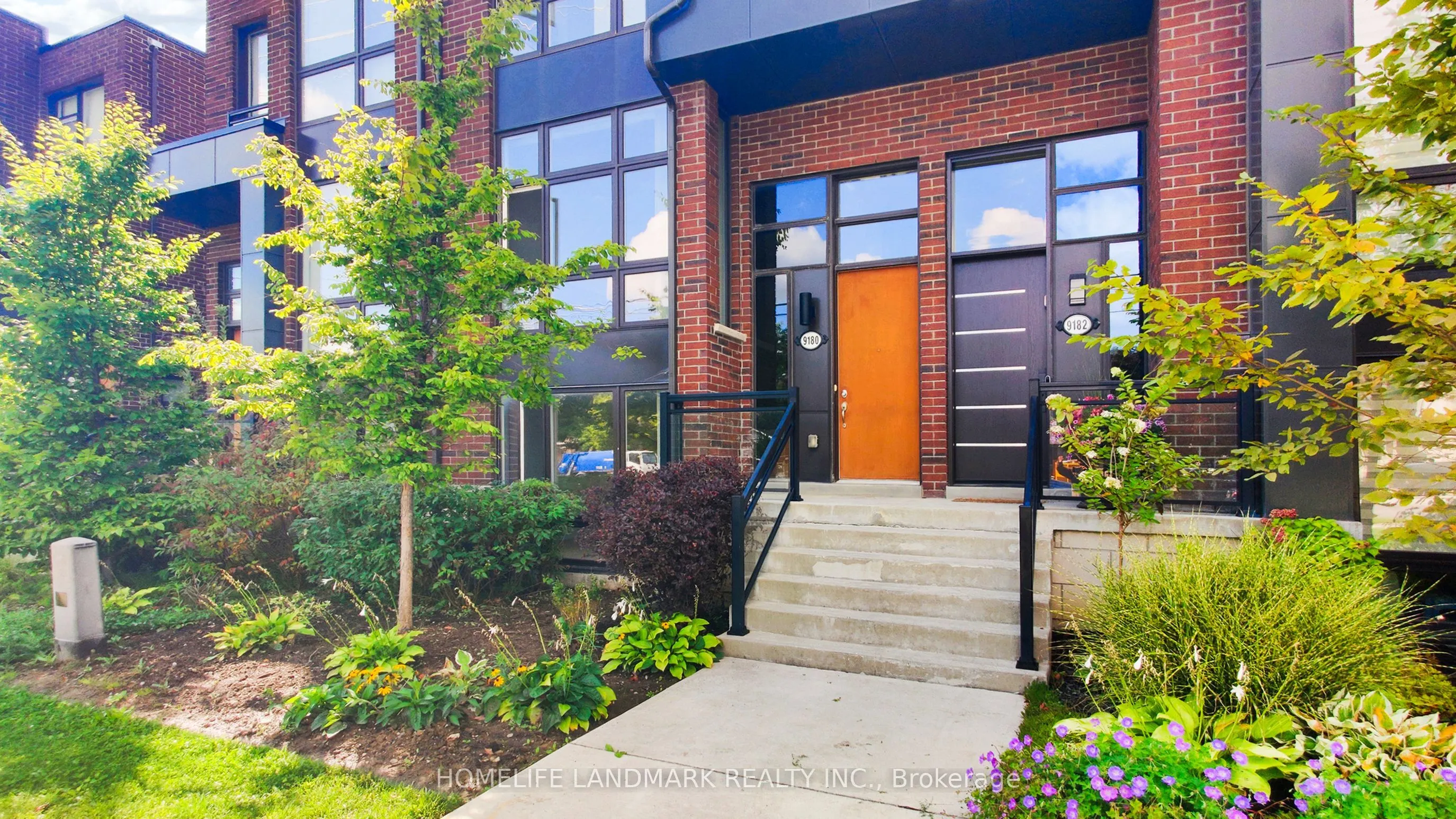 9180 Bathurst Street
