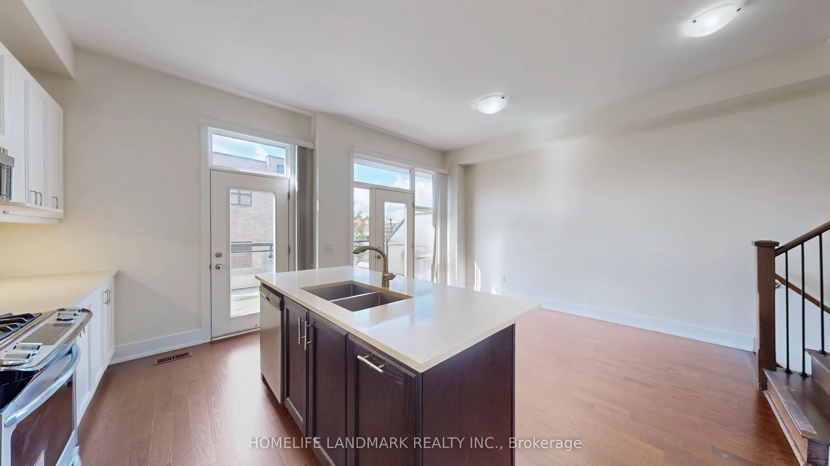 9180 Bathurst Street