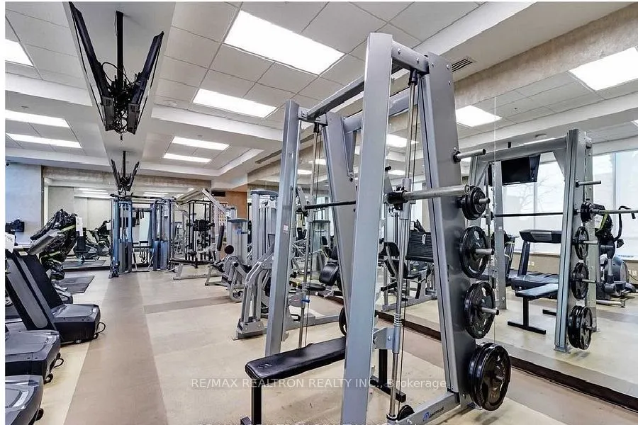 85 North Park Road, #305