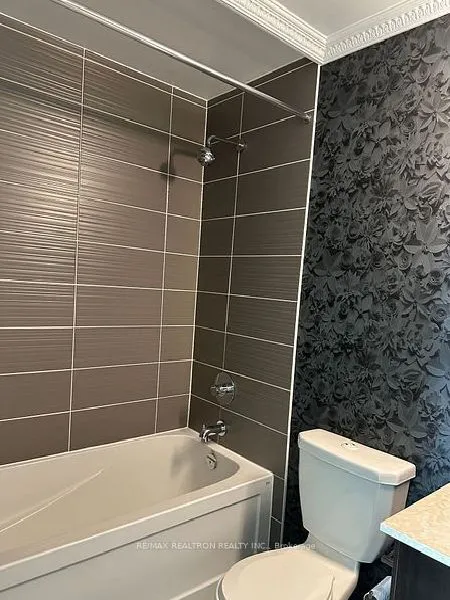 85 North Park Road, #305