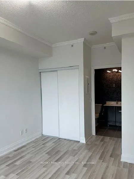 85 North Park Road, #305