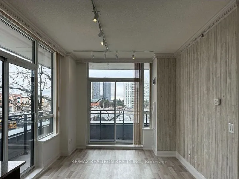 85 North Park Road, #305