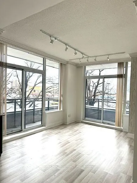85 North Park Road, #305
