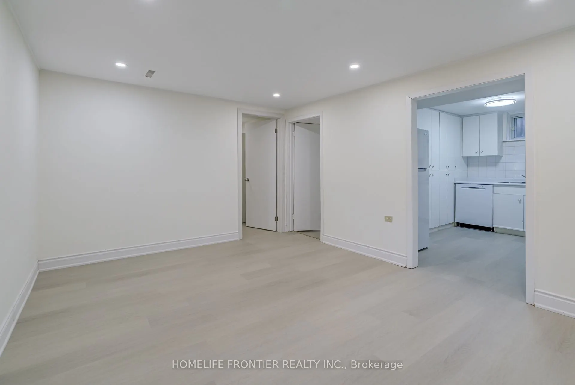 62 Clark Avenue, #Lower A