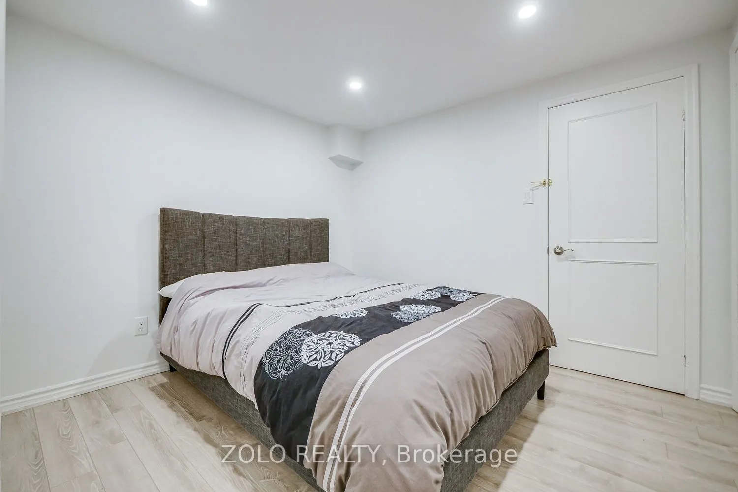 62 Julia Street, #Lower