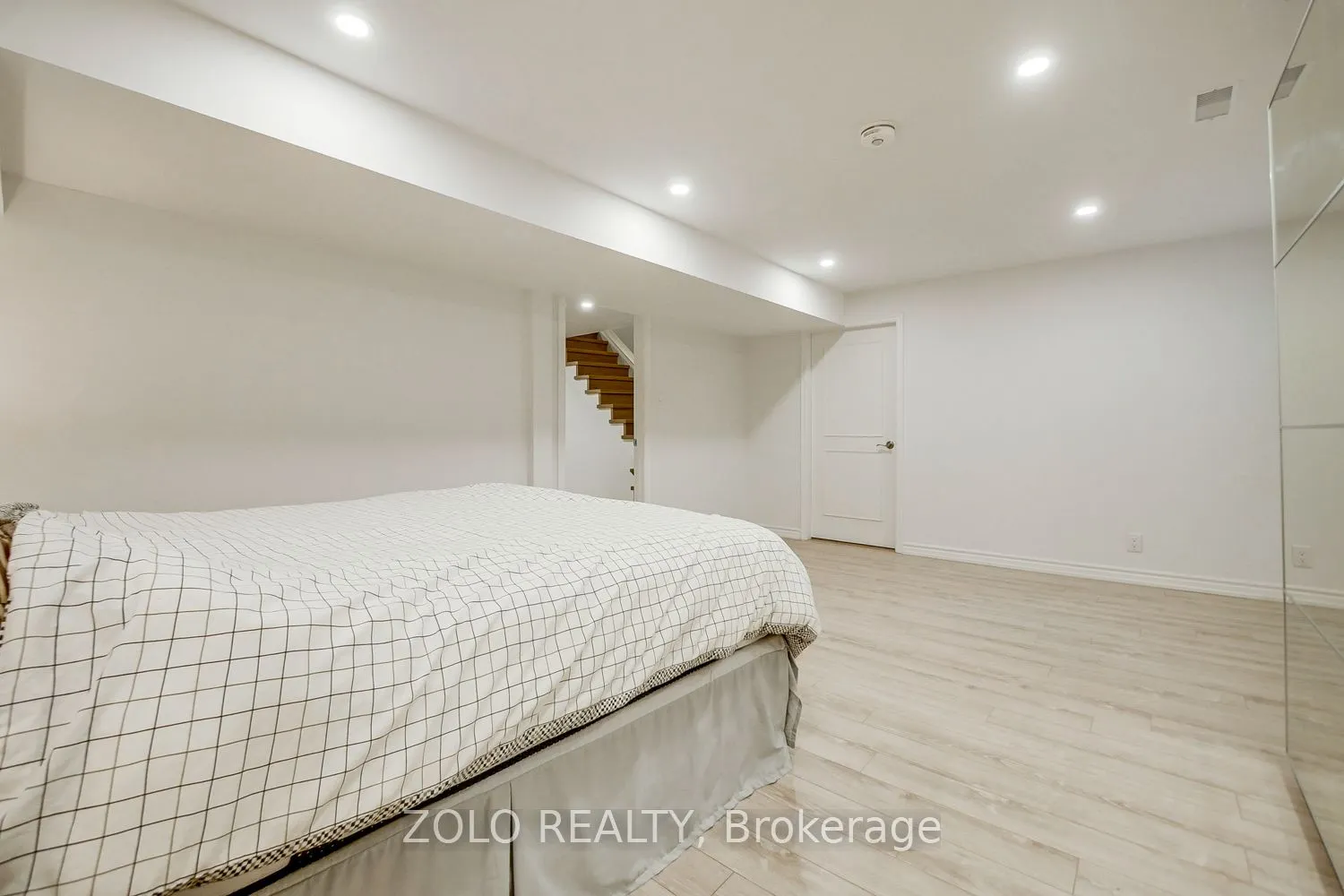 62 Julia Street, #Lower